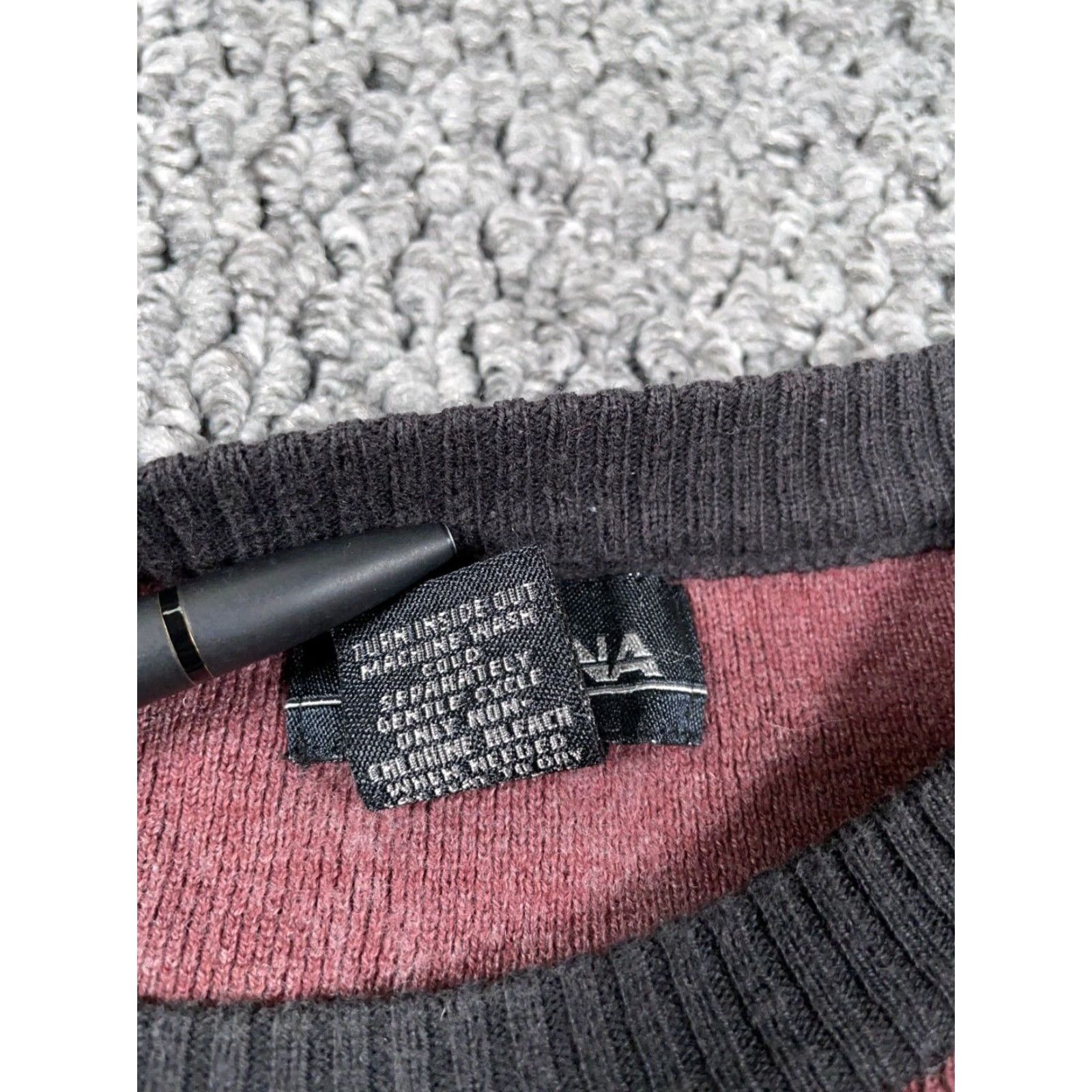 Vintage VINTAGE Cortina Sweater Adult Large Red Gray Striped Lightweight Crewneck Knit Retro Mens Size US L / EU 52-54 / 3 - 5 Thumbnail