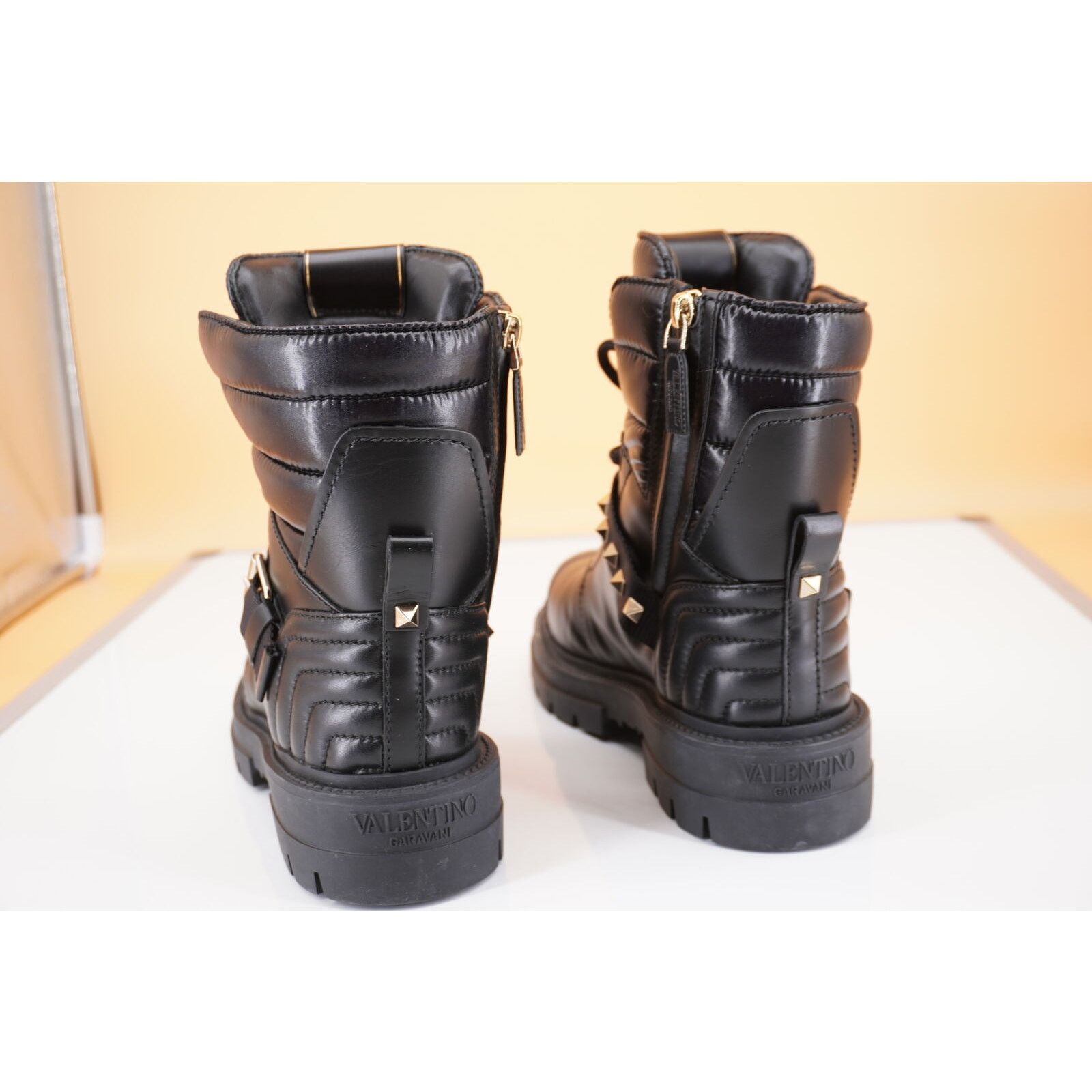 Valentino Valentino Rockstud Combat Ankle Boots Size 36.5 Size US 6.5 / IT 36.5 - 5 Thumbnail