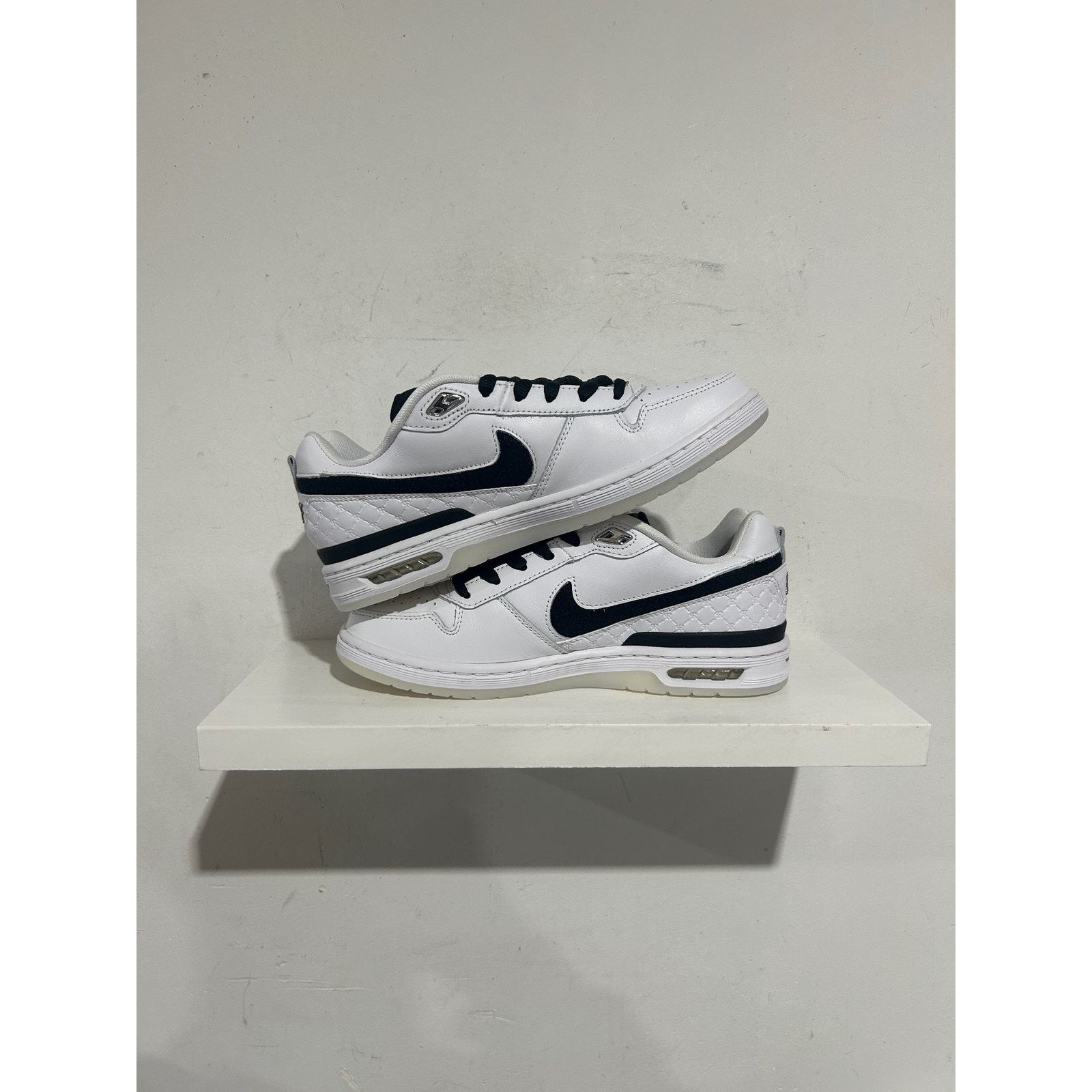 Nike NIKE SB ZOOM PAUL RODRIGUEZ 1 WHITE BLACK 2025 SIZE 8.5 NEW Size US 8.5 / EU 41-42 - 2 Thumbnail