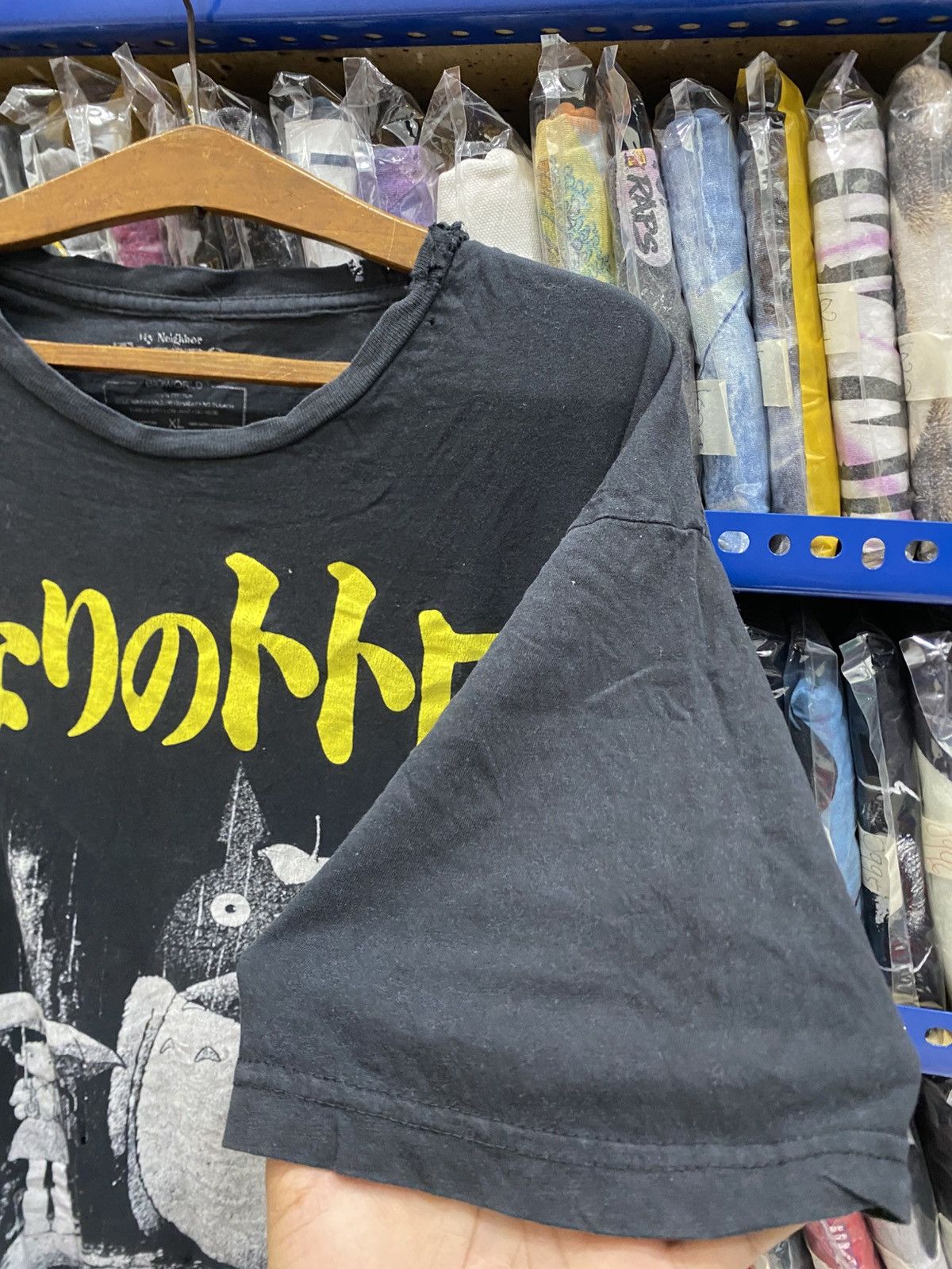 Anime DISTRESSED MY NEIGHBOR TOTORO TEES Size US XL / EU 56 / 4 - 5 Thumbnail
