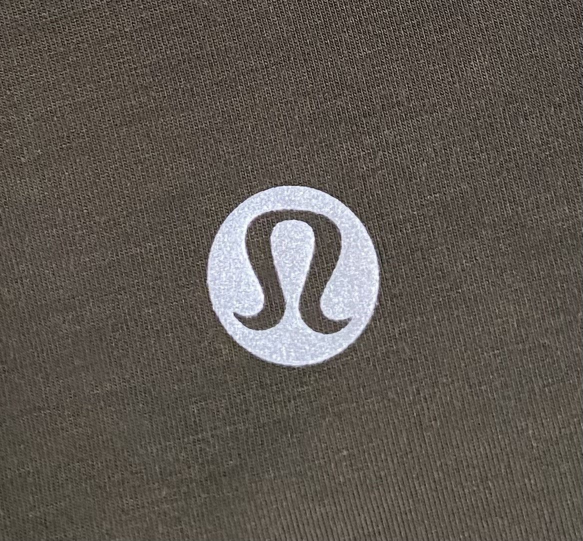 Lululemon Lululemon Deep Stretch Open Back Olive Green Tank Size 2 Size XS / US 0-2 / IT 36-38 - 2 Thumbnail