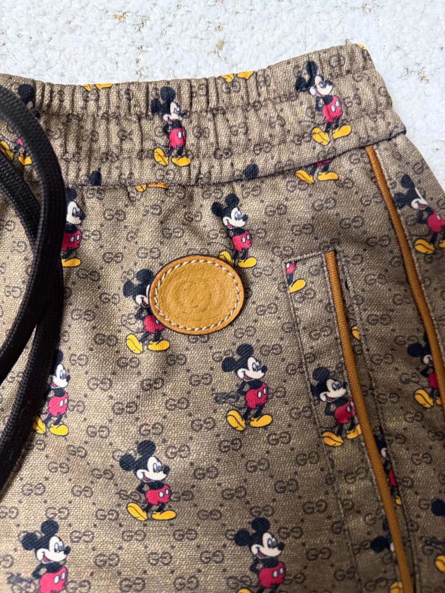 Gucci Gucci Mickey Mouse Shorts Size M Size 27" / US 4 / IT 40 - 2 Thumbnail