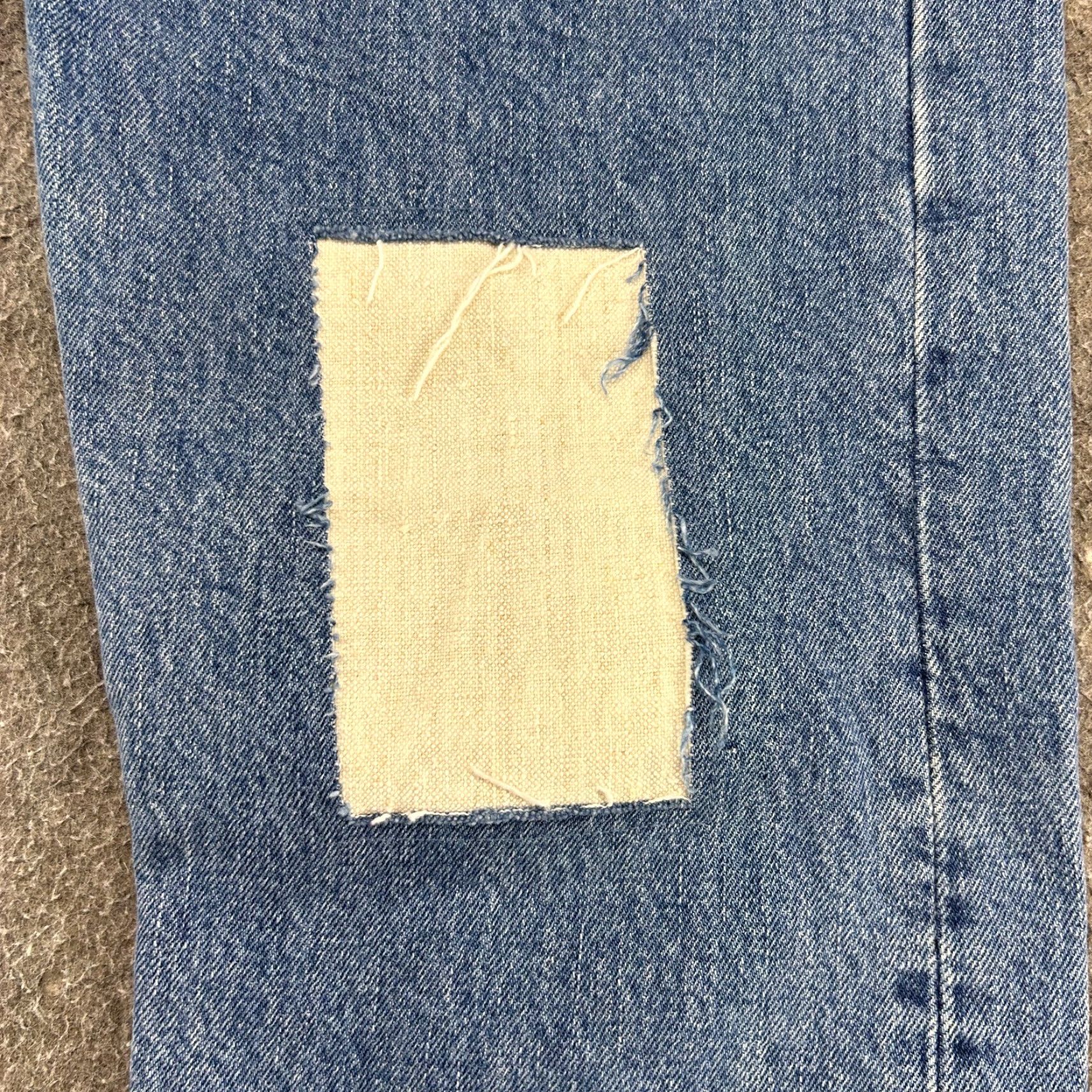Levi's VINTAGE Levi's 501 Jeans Mens 30x30 Blue Regular Straight Medium Wash 2000s Y2K Size US 30 / EU 46 - 3 Thumbnail