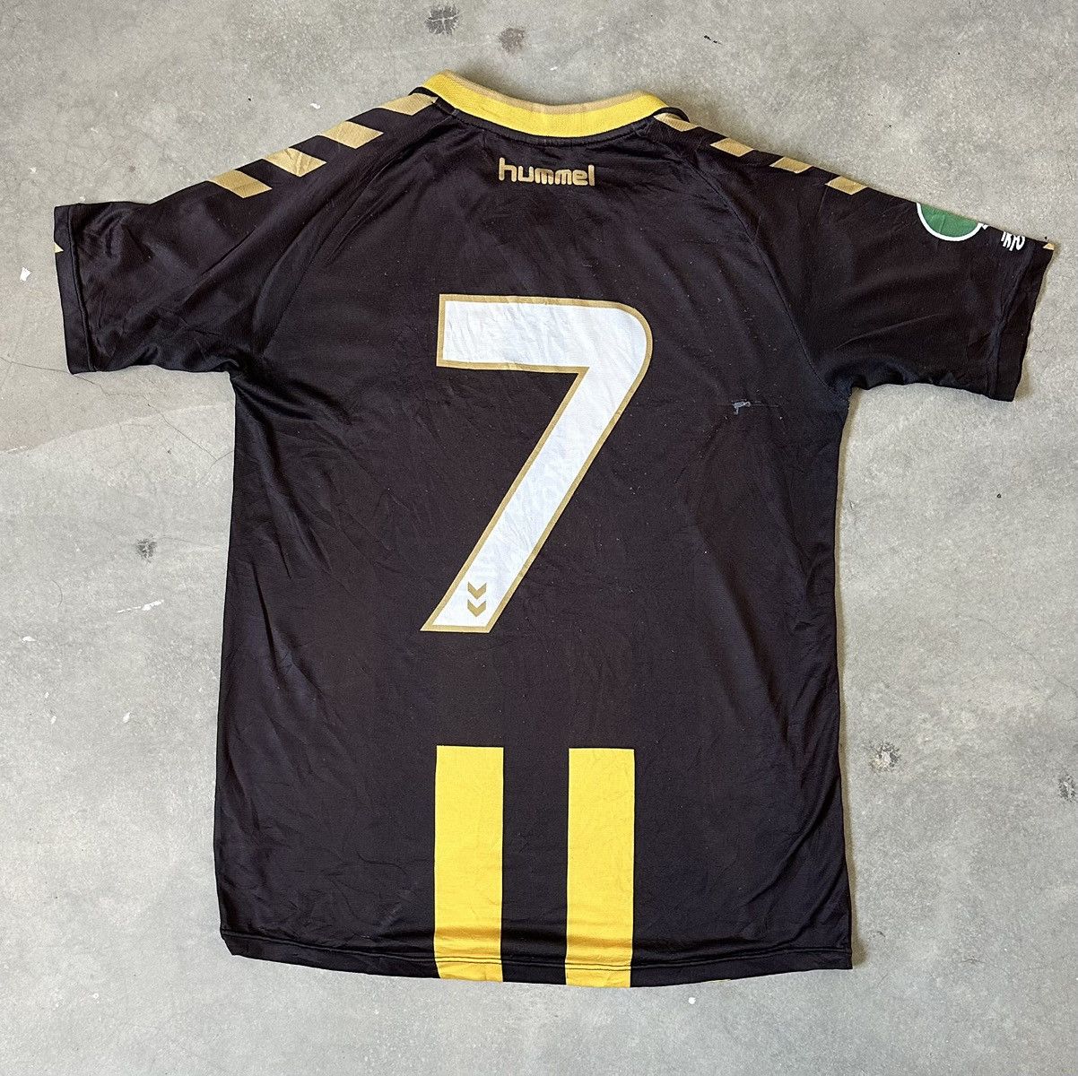 Hummel HUMMEL CHUNGJU HOME JERSEY 2015/2016 Size US M / EU 48-50 / 2 - 8 Thumbnail