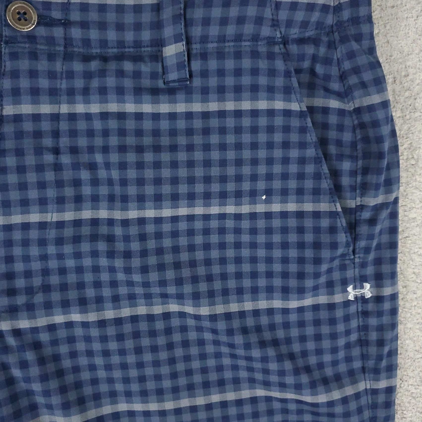 Under Armour Under Armour Mens Shorts Size 36 36 Blue Plaid Casual Flat Front Chino Shorts Under Armour Size 36 Blue Plaid Casual Front Chino Mens Shorts Size US 36 / EU 52 - 3 Thumbnail