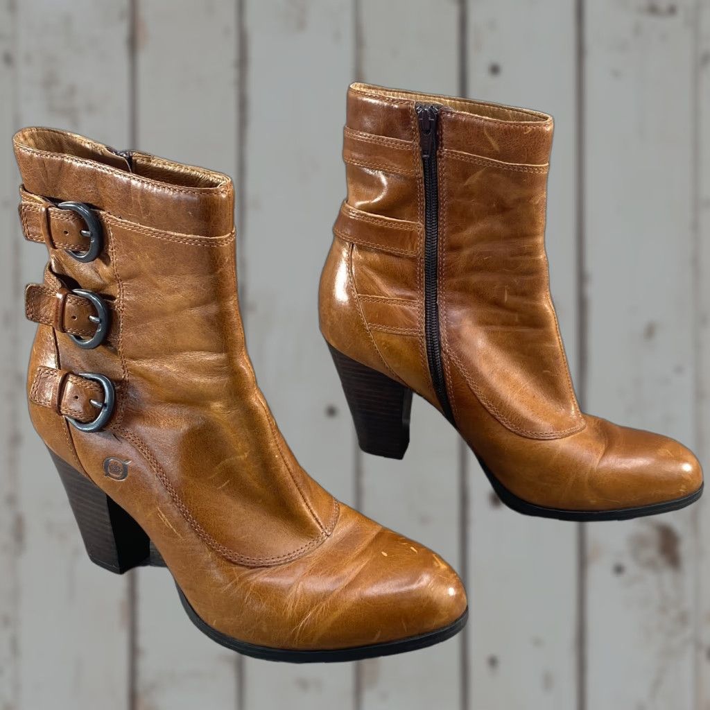 VINTAGE Born Womens Brown Leather Ankle Booties High Heel Buckles Side Zipper Size 9