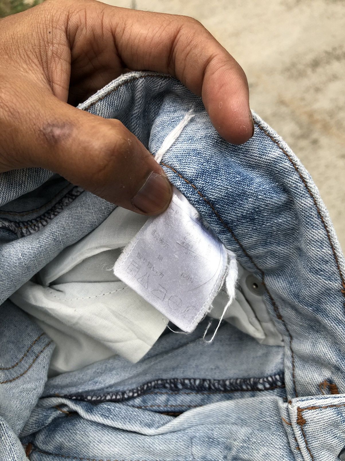 If Six Was Nine FLARED⚡️⚡️PAINTED SILVER JEANS BY LINDSTORM Size 27" / US 4 / IT 40 - 2 Thumbnail