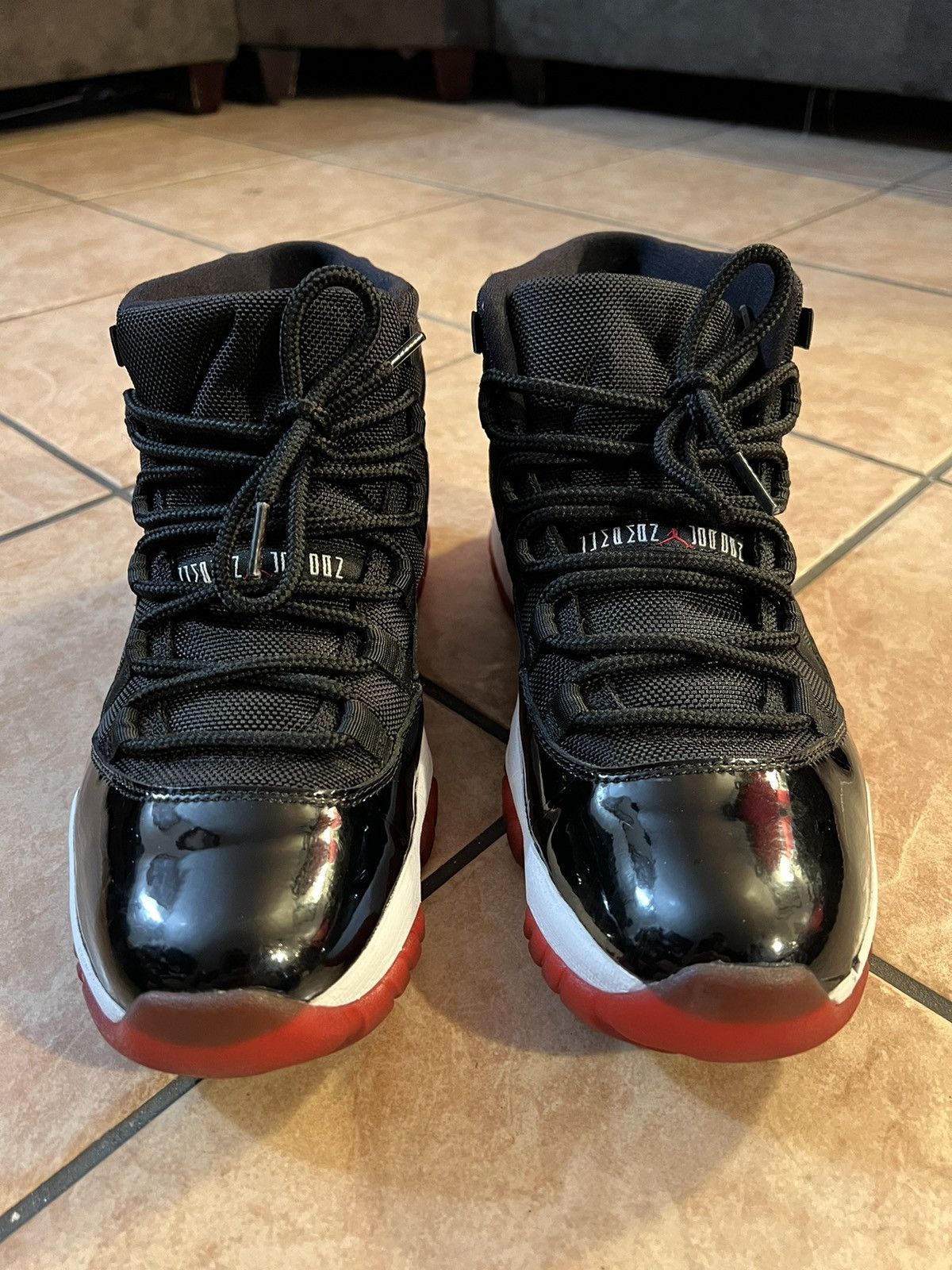 Jordan Brand Jordan Bred 11 Size US 10.5 / EU 43-44 - 2 Thumbnail
