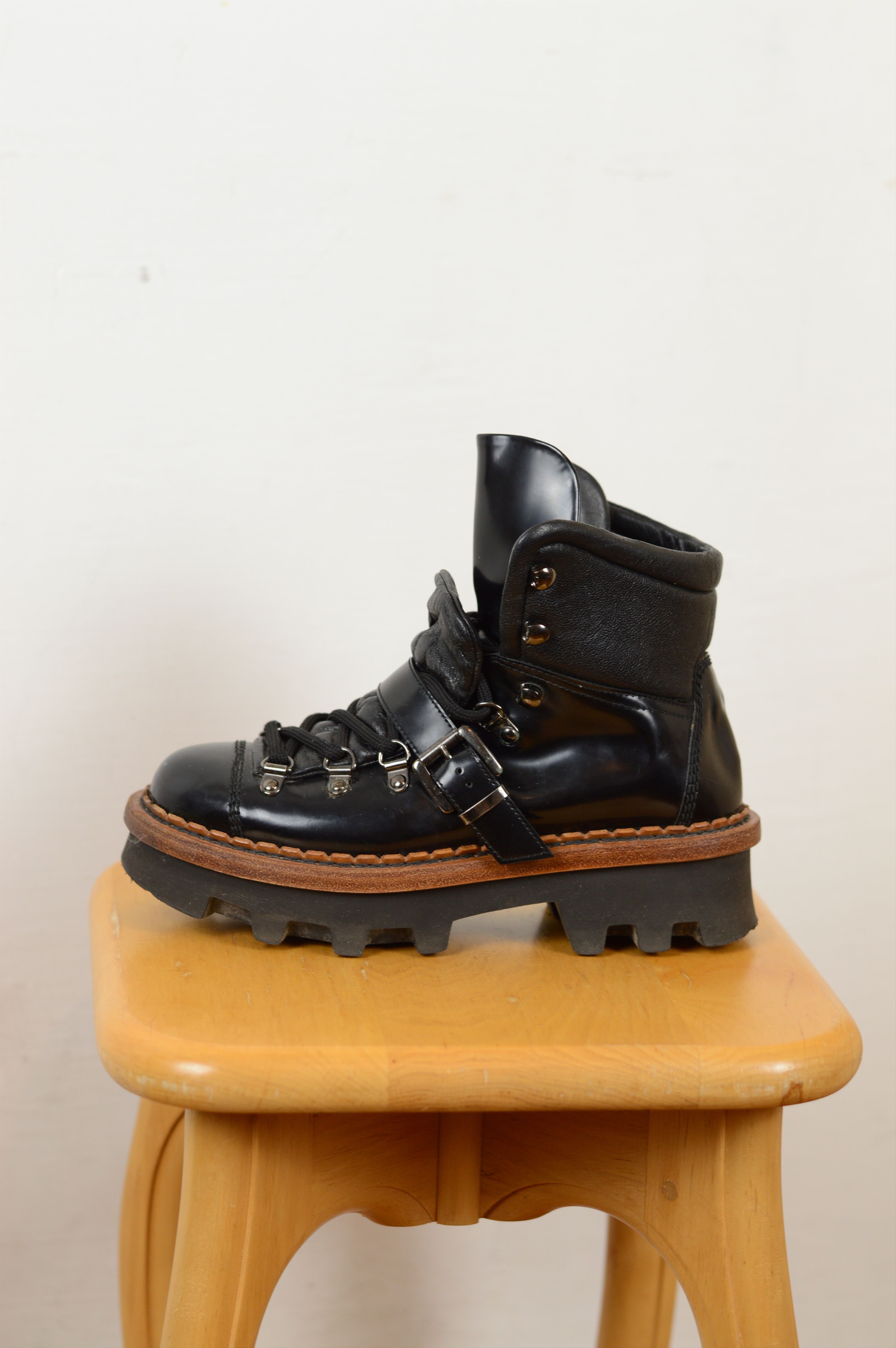 Moncler × Moncler Grenoble Moncler Grenoble Hiking Boots Patent Leather Size US 5 / IT 35 - 3 Thumbnail