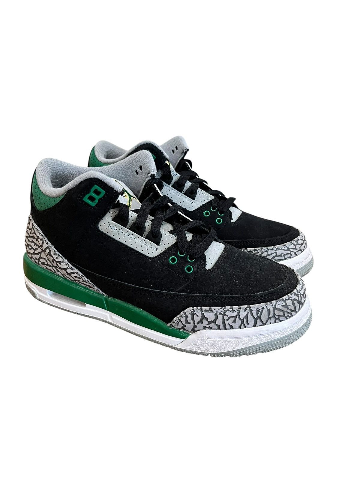 Jordan Brand Jordan 3 Retro Pine Green Size US 6.5 / EU 39-40 - 1 Thumbnail