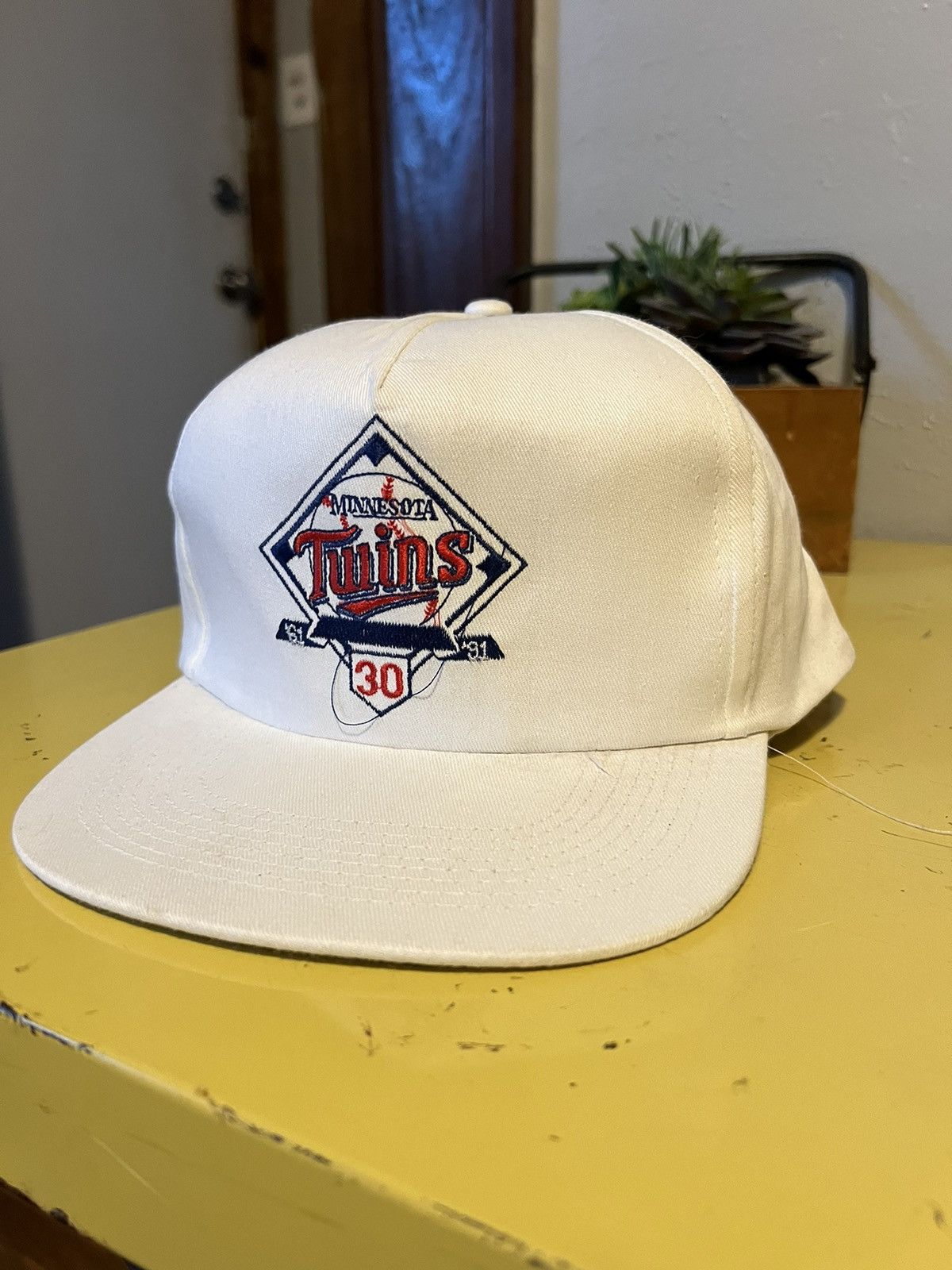 Vintage Vintage Minnesota Twins Hat Size ONE SIZE - 2 Thumbnail