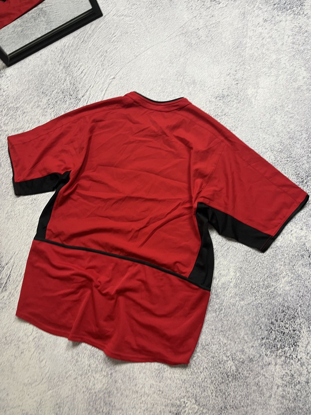 Nike Nike Manchester United 2002/2004 Home Vintage Soccer Jersey Size US L / EU 52-54 / 3 - 16 Thumbnail