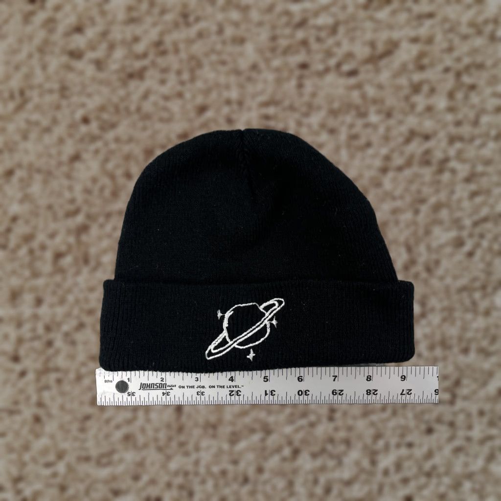 Vintage Planet Saturn Beanie Adult One Size Black Knit 100% Acrylic Snow Ski Size ONE SIZE - 1 Thumbnail