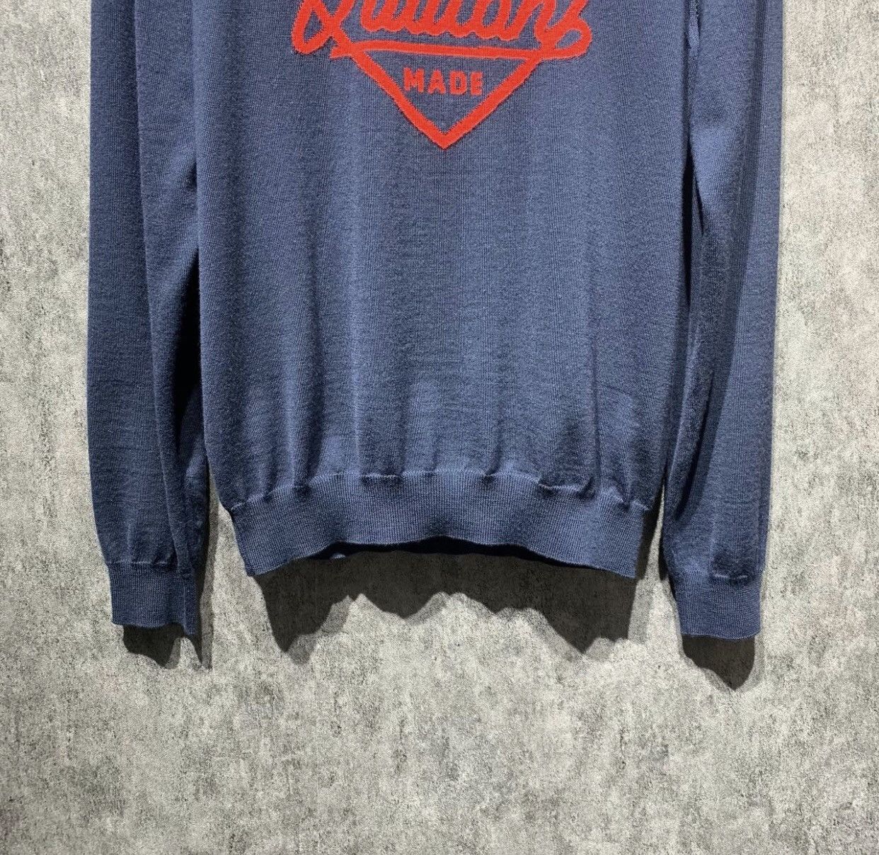 Louis Vuitton LOUIS VUITTON Deep blue heart-shaped neck knitted sweater Size US L / EU 52-54 / 3 - 4 Thumbnail