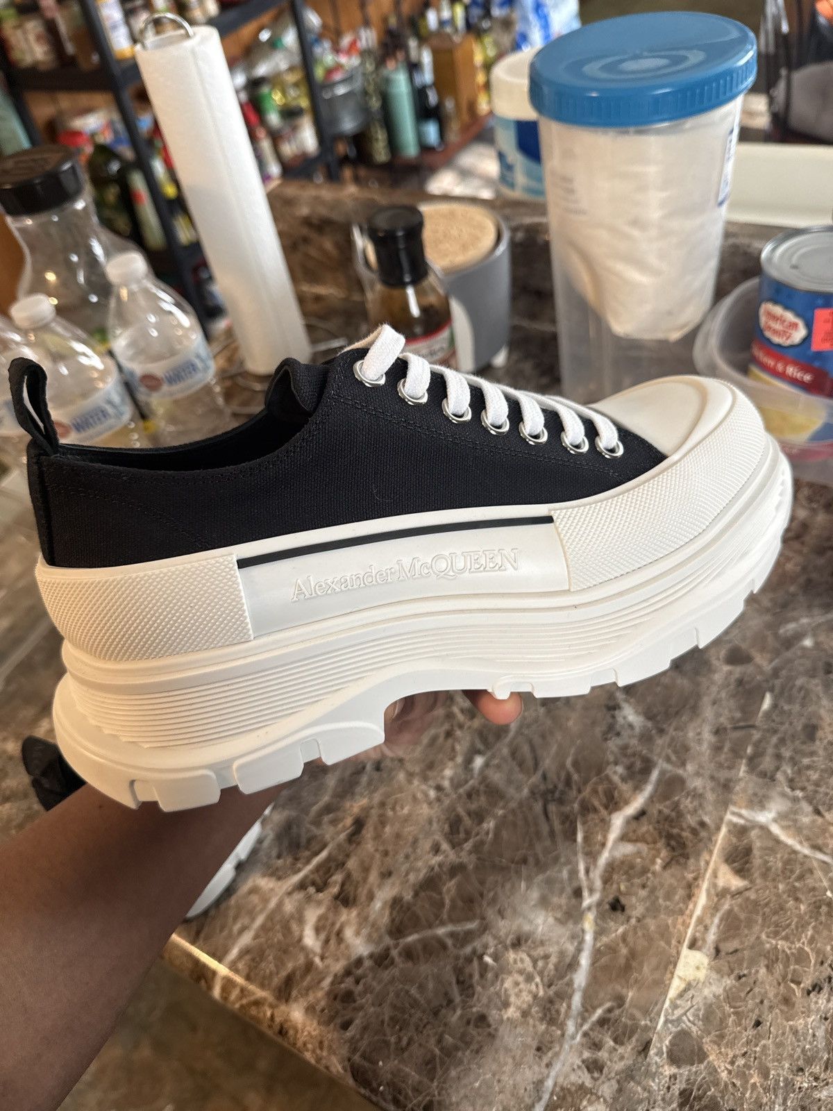 Alexander McQueen Black and White Lace Up Canvas 9.5 Size US 9.5 / EU 42-43 - 4 Thumbnail