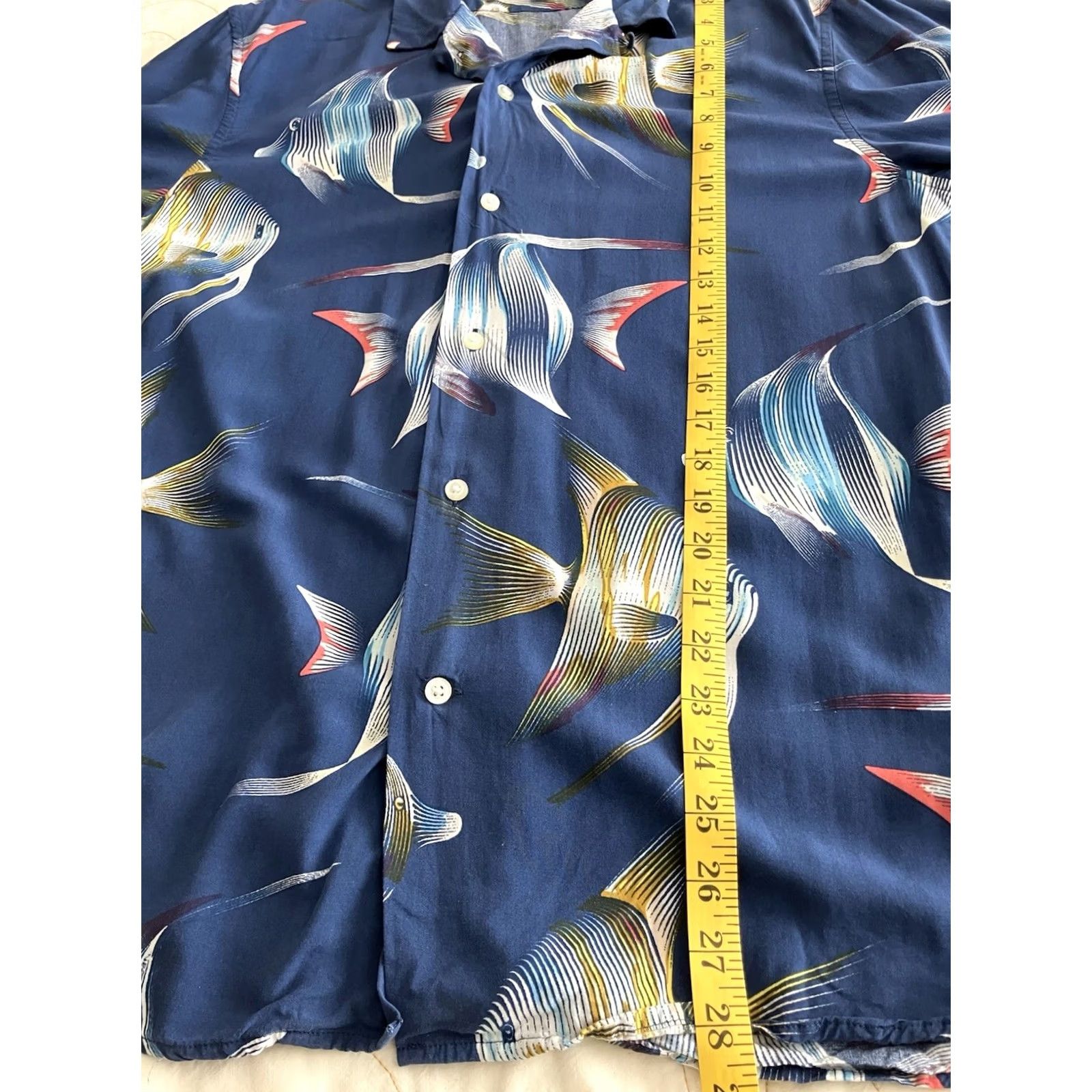 Banana Republic VINTAGE Banana Republic Shirt Mens M Blue Angel Fish All Over Print Slim Fit Rayon Beach Size US M / EU 48-50 / 2 - 5 Thumbnail