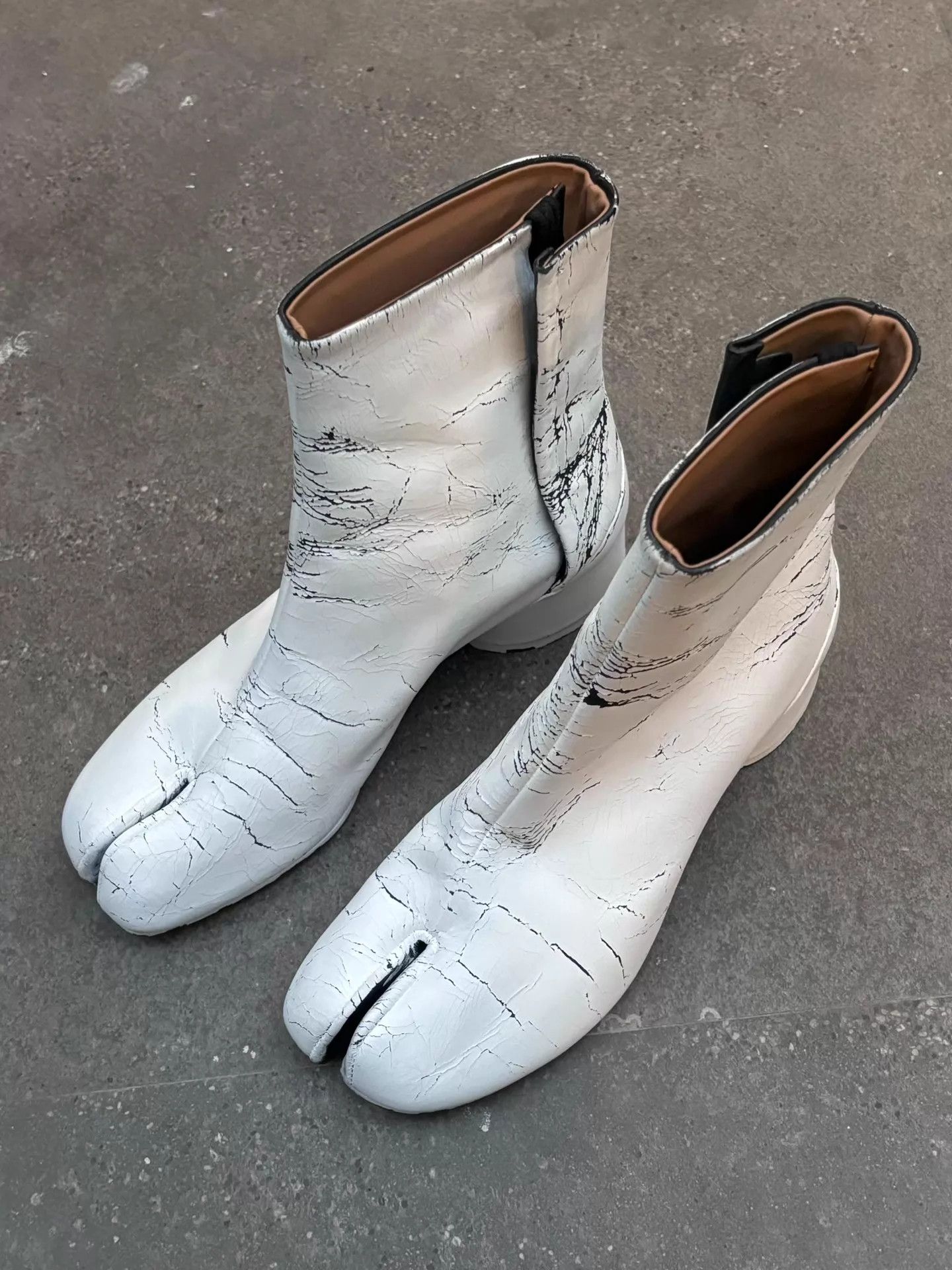 Maison Margiela Maison Margiela 3cm Painted Tabi 36.5 (size down) Size US 6 / IT 36 - 1 Thumbnail