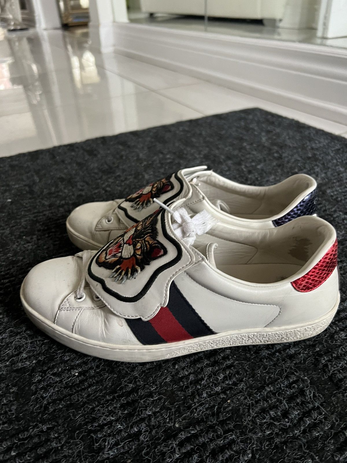 Gucci Gucci tiger patch ace sneakers Size US 9 / EU 42 - 4 Thumbnail