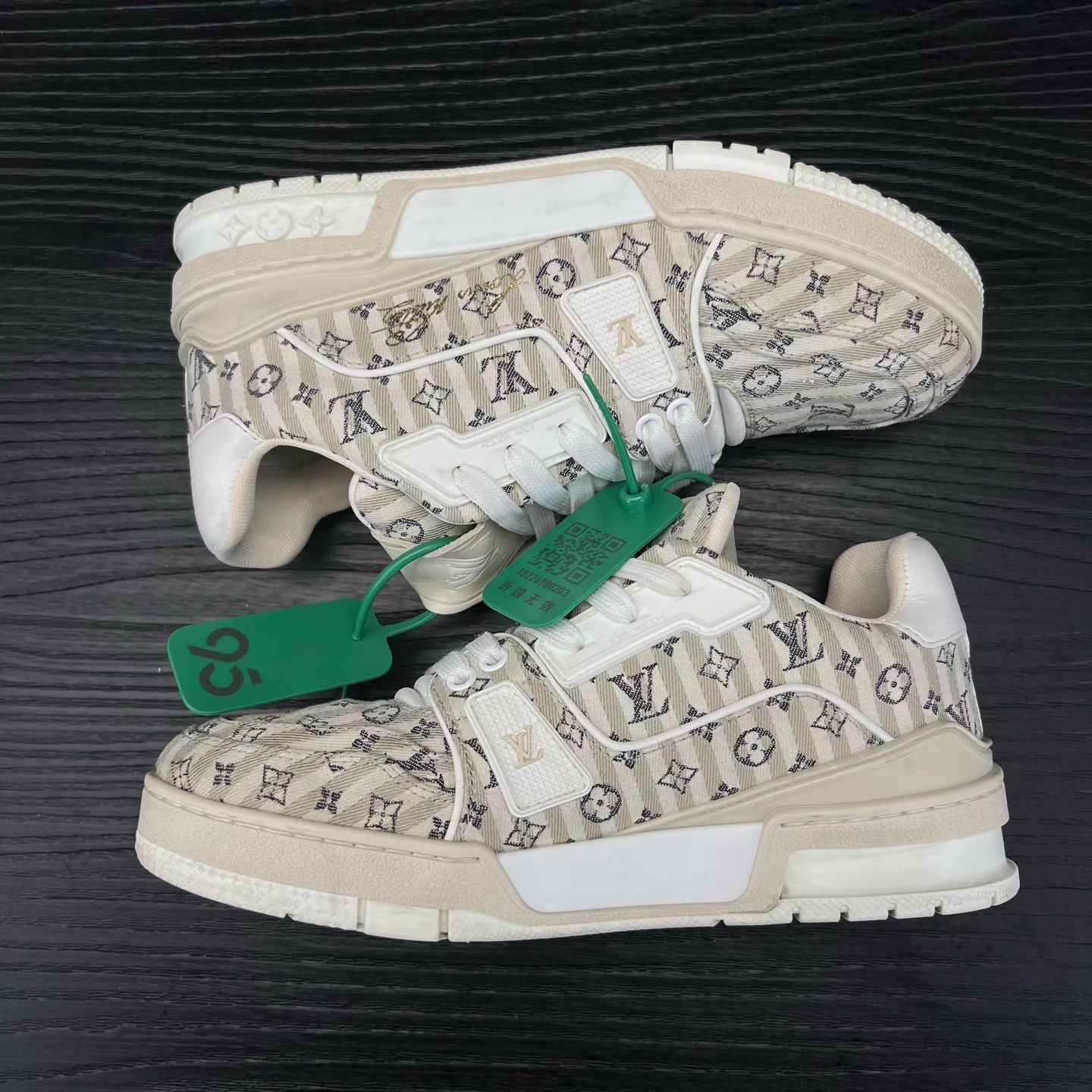 Louis Vuitton LV Trainer Tan 37 Mint Size US 6 / IT 36 - 2 Thumbnail
