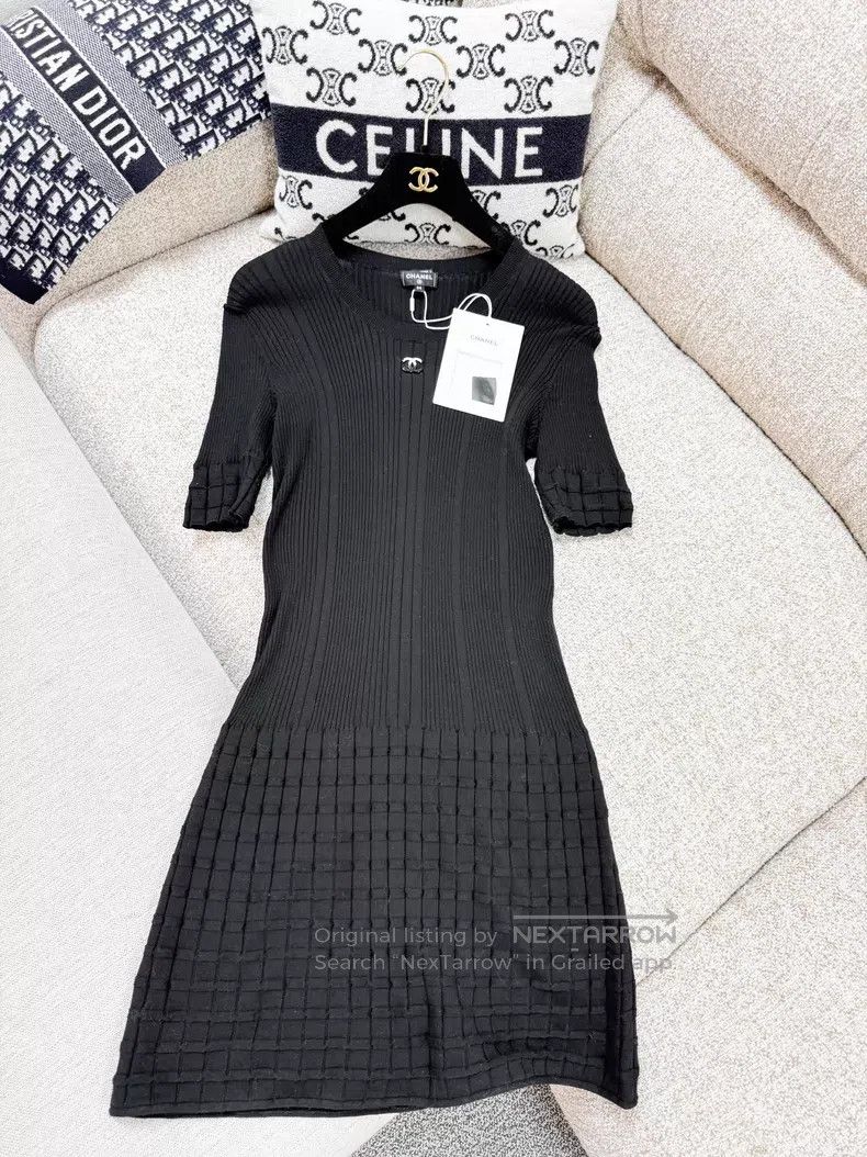 Chanel Chanel Logo waffl textured knitted dress Size XXS / US 00 / IT 34 - 2 Thumbnail
