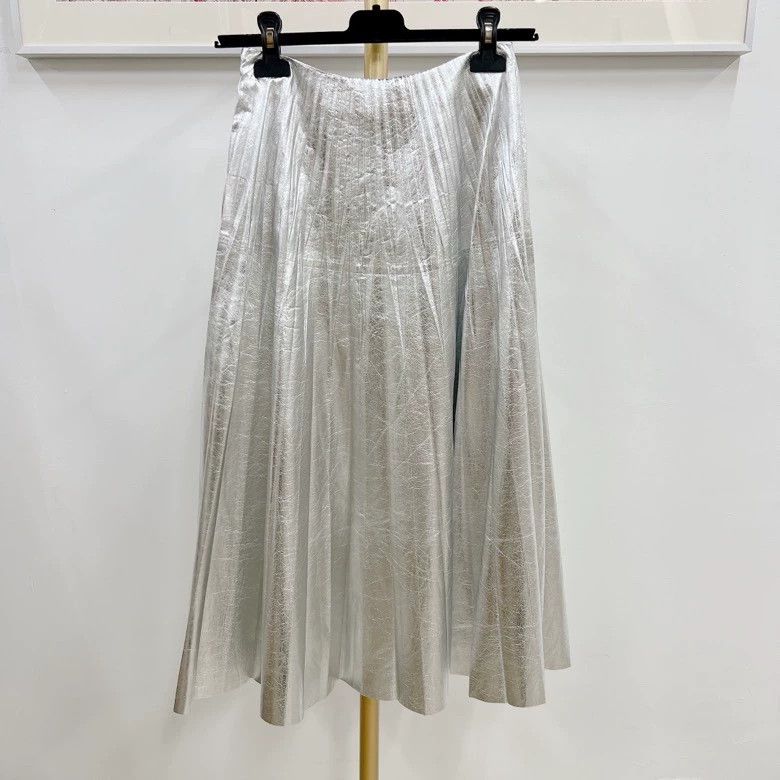 Gucci Gucci Silver pleated skirt 2504-Nextarrow Size 24" / US 00 / IT 34 - 2 Thumbnail