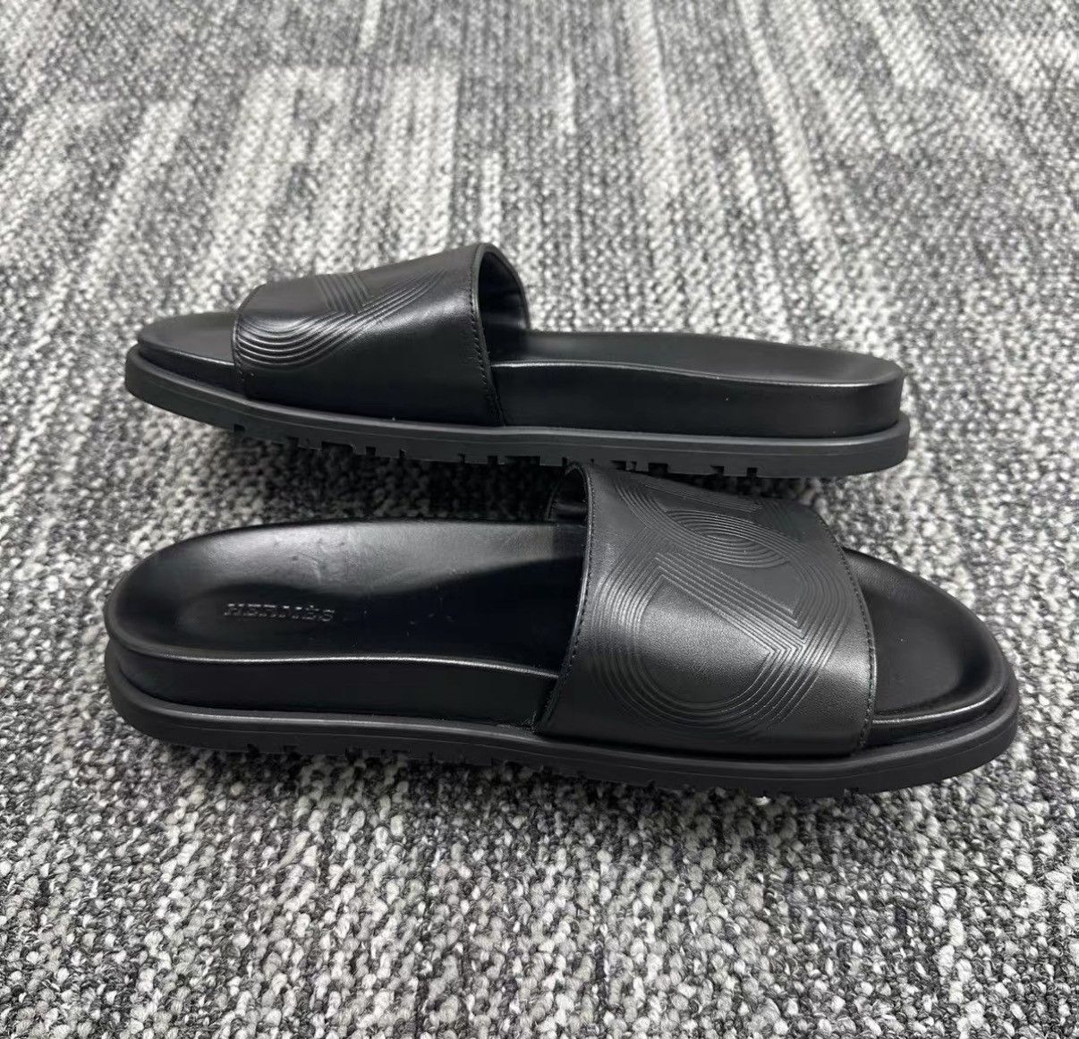 Hermes Hermès Pig Nose Embossed Slides J42 Size US 7 / EU 40 - 5 Thumbnail