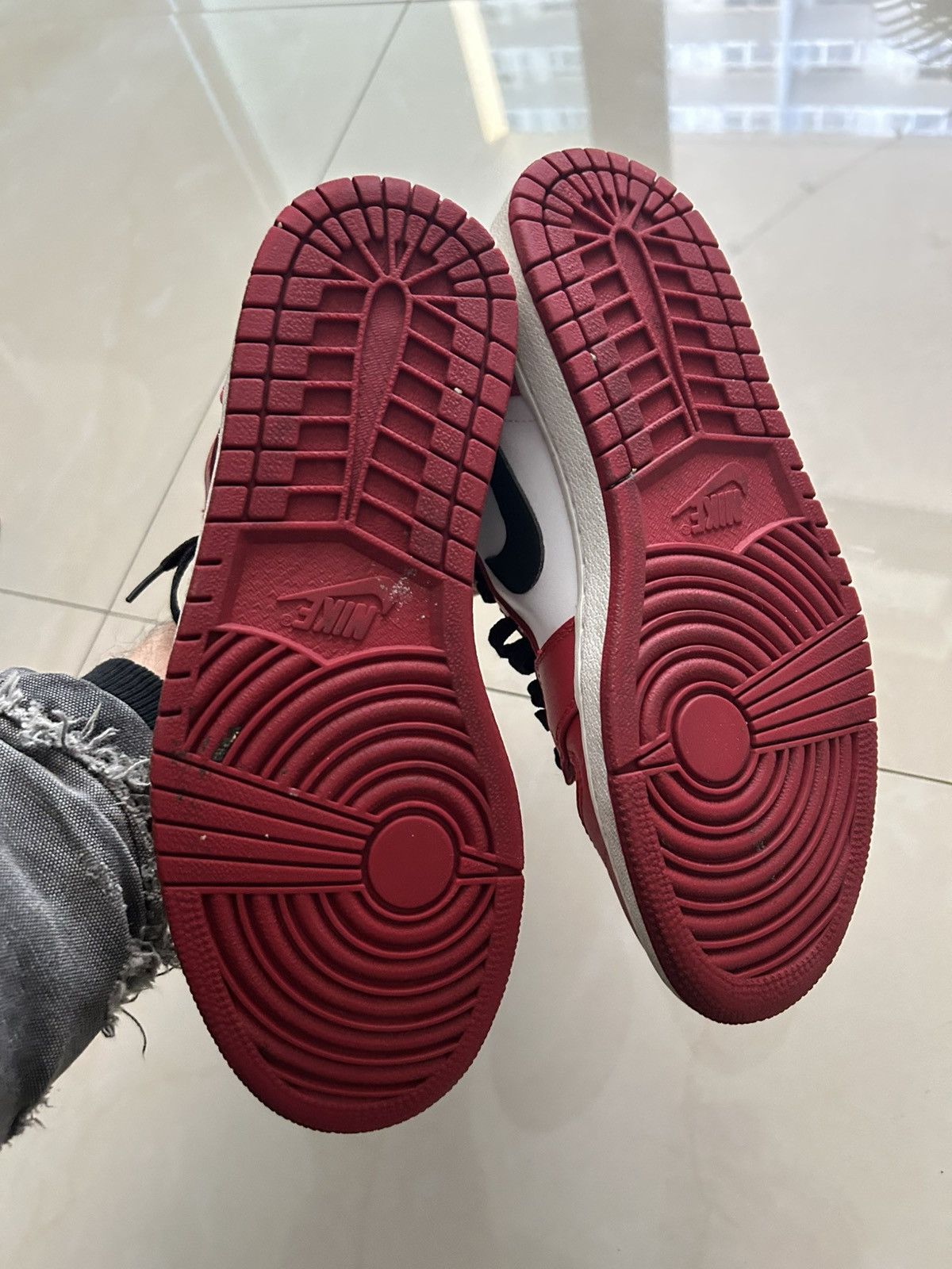 Jordan Brand 2013 jordan 1 Chicago Size US 9 / EU 42 - 5 Thumbnail