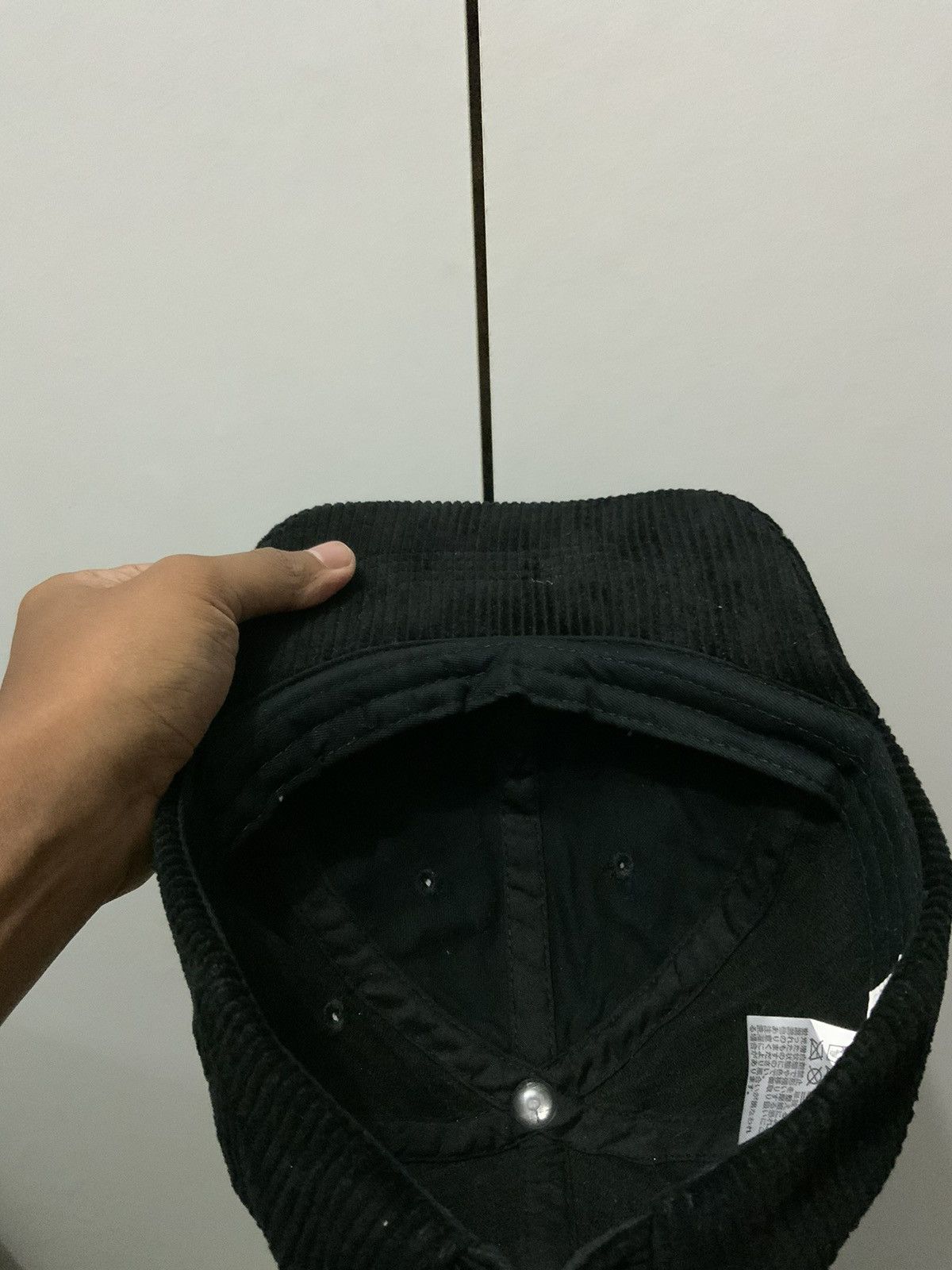 Japanese Brand Moz Sweden Corduroi Black Hat Size ONE SIZE - 8 Thumbnail