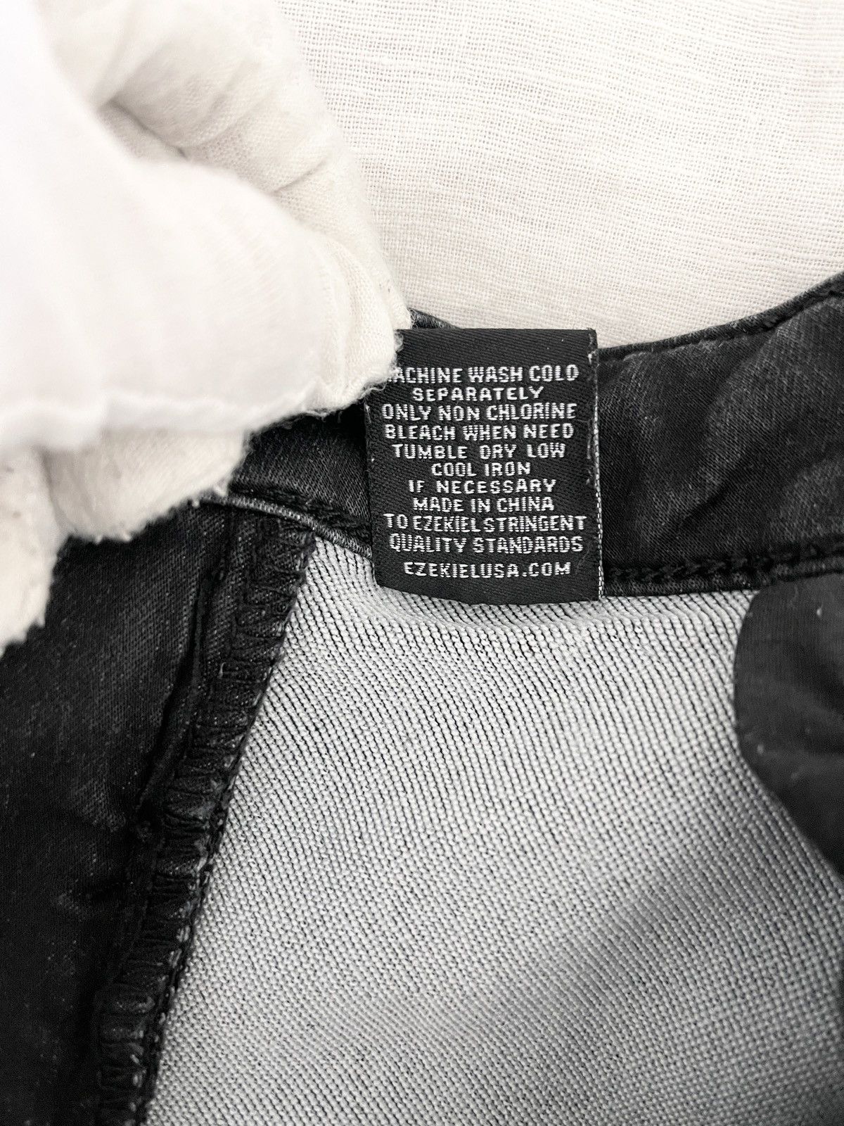 Ezekiel STEAL! 2000s Ezekiel Black Skinny Jeans Size US 36 / EU 52 - 12 Thumbnail