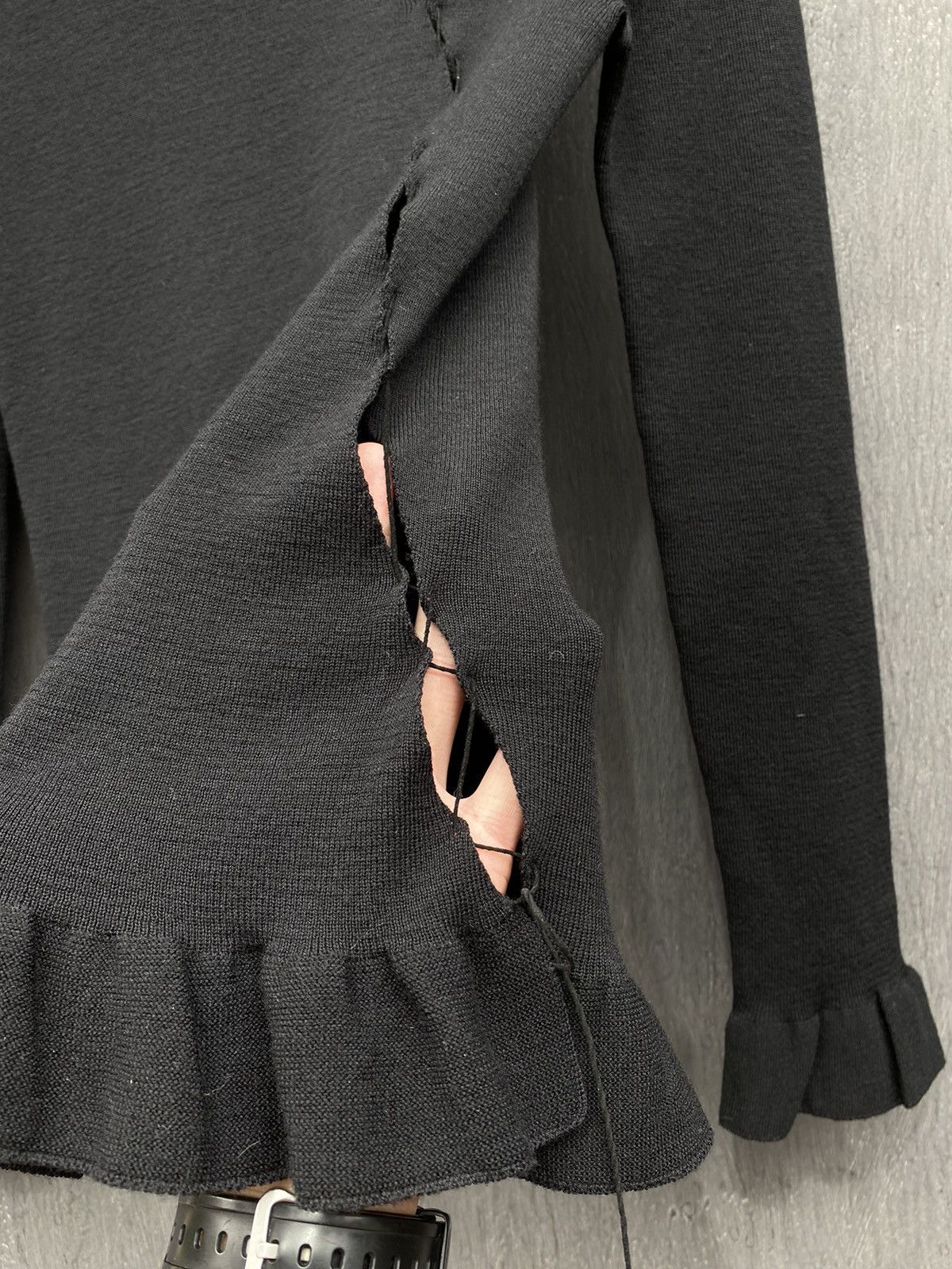 Jean Paul Gaultier Jean Paul Gaultier Vintage wool Asymetric light sweater Size M / US 6-8 / IT 42-44 - 4 Thumbnail