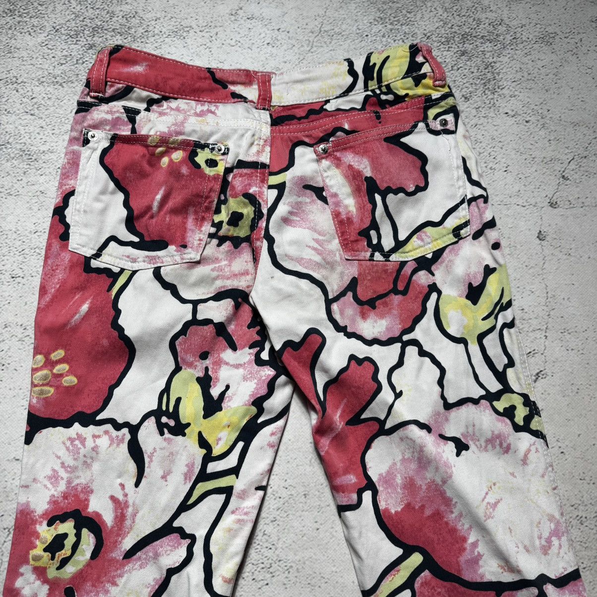 Roberto Cavalli 🔥rare🔥roberto cavalli flowers pants luxury flora print Size 27" / US 4 / IT 40 - 12 Thumbnail