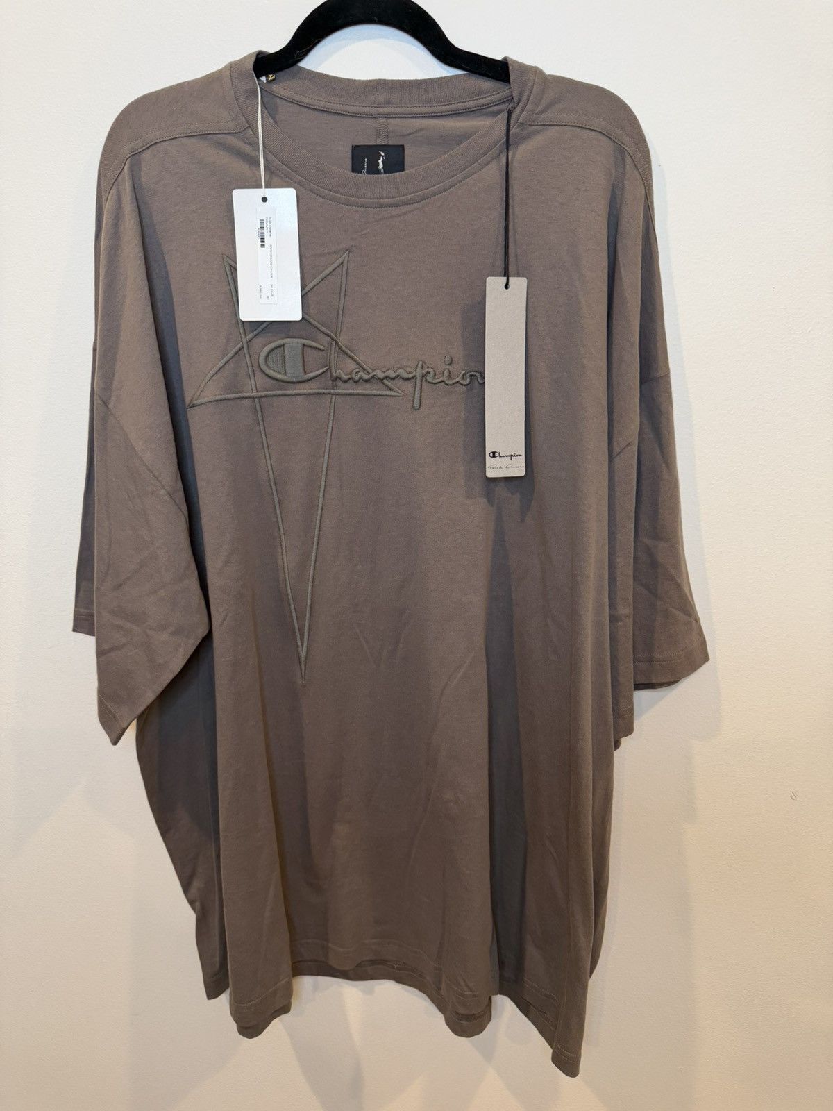 Champion × Rick Owens Rick Owens x Champion Tommy T Dust Size US M / EU 48-50 / 2 - 1 Thumbnail