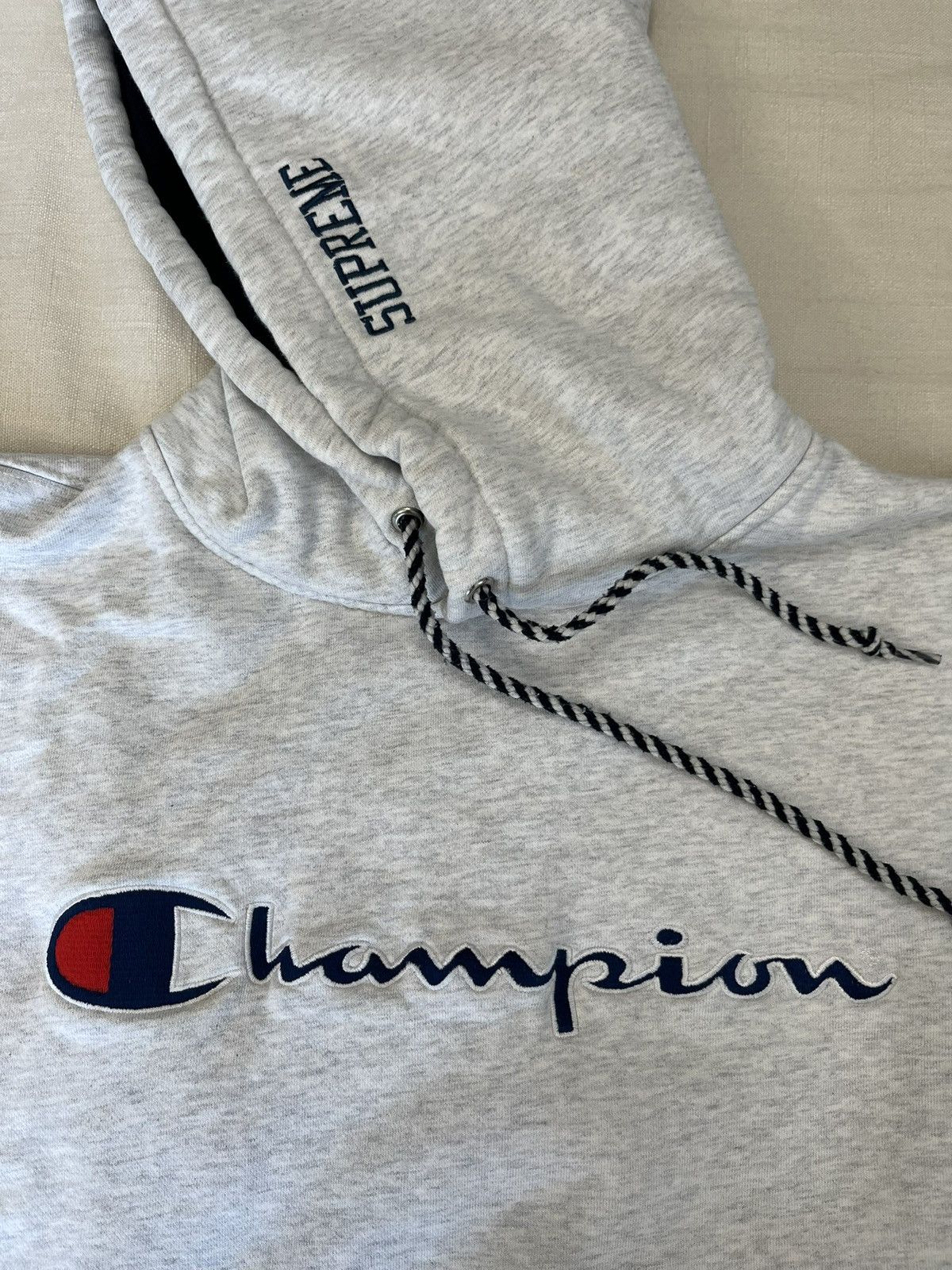 Champion × Supreme Grey supreme champion hoodie XL Size US XL / EU 56 / 4 - 2 Thumbnail