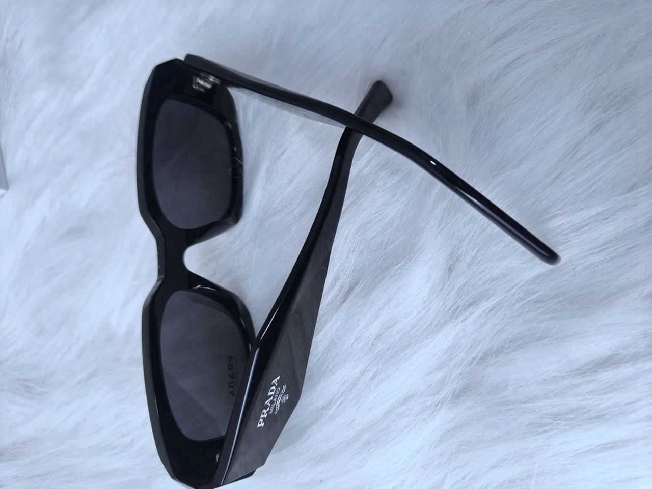 Prada VINTAGE Luxury Prada Sunglasses Size ONE SIZE - 6 Thumbnail