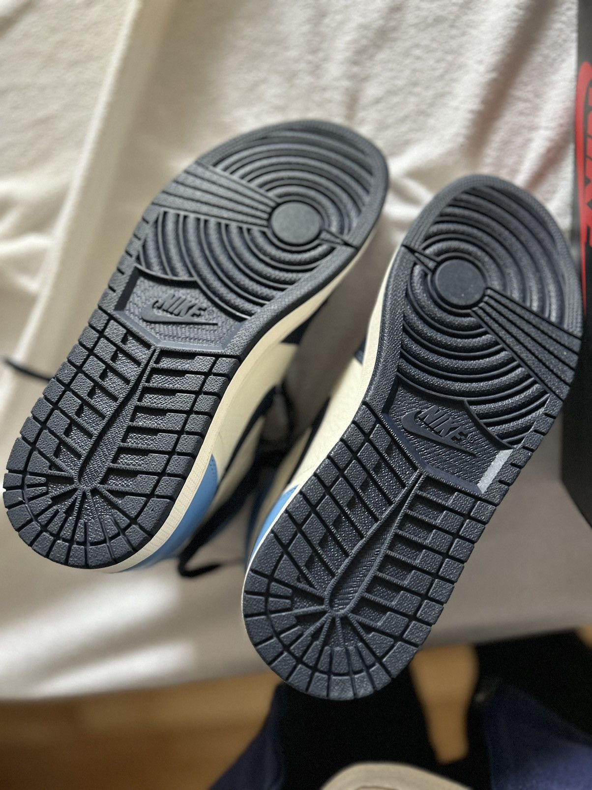 Jordan Brand × Nike Jordan 1 High Obsidian size 10 Size US 10 / EU 43 - 2 Thumbnail