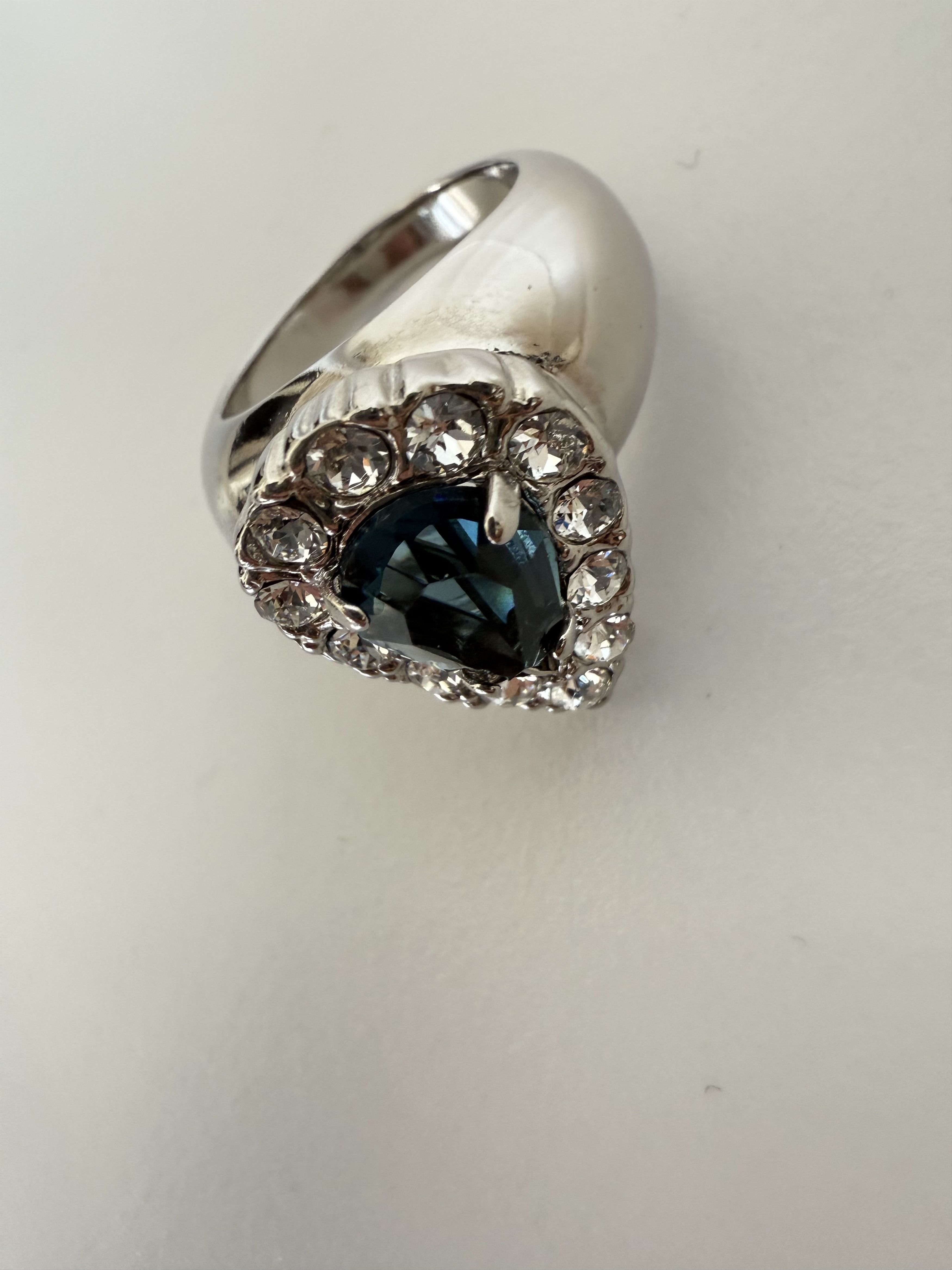 Saint Laurent Emerald Princess Ring in Metal
