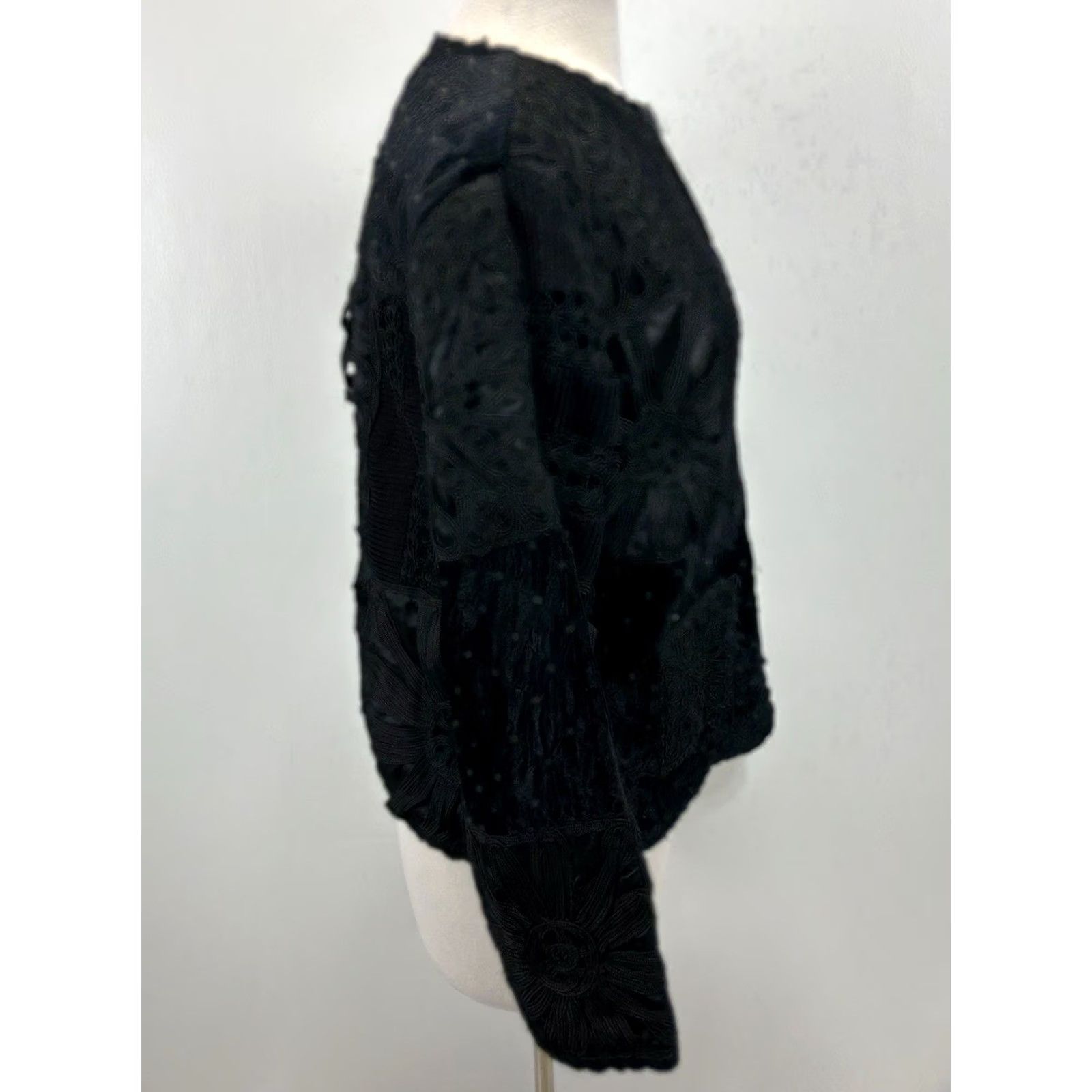 Coldwater Creek VINTAGE Coldwater Creek Black Velvet Jacket Women’s M Embroidered Crochet Goth Fairy Bohemian 90s Whimsigoth Women Size M / US 6-8 / IT 42-44 - 4 Thumbnail