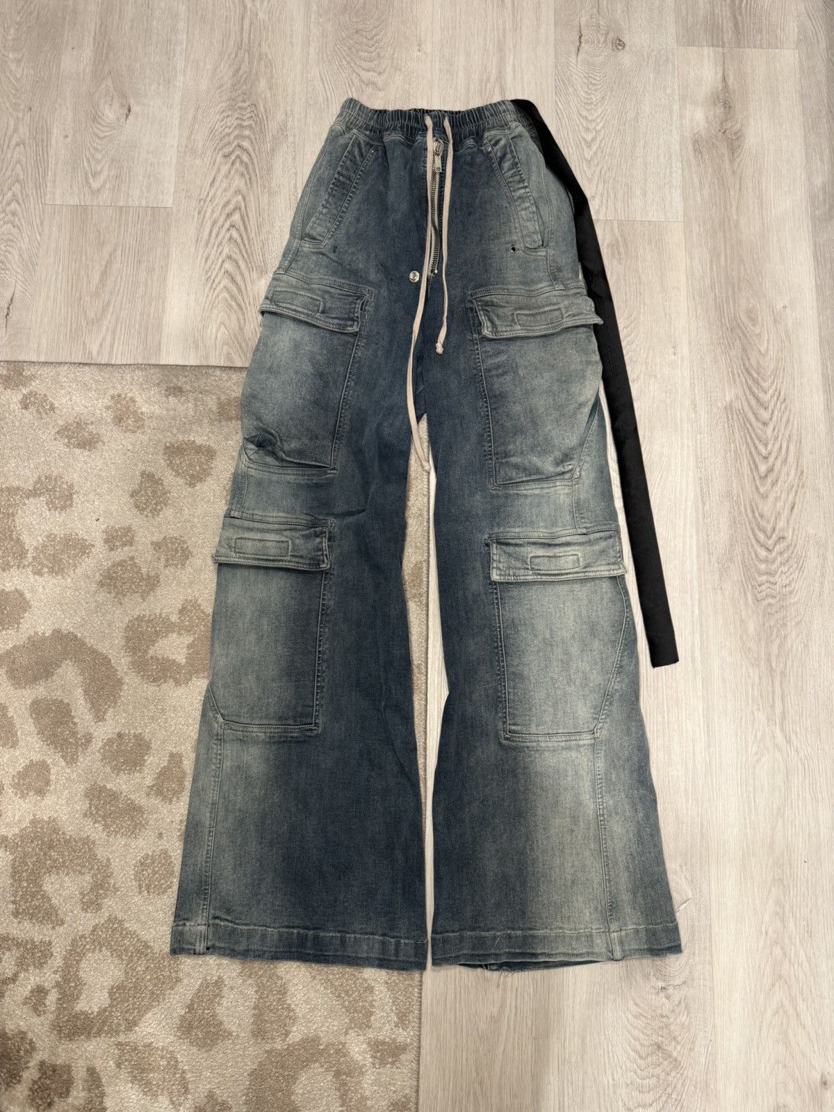 Rick Owens f/w 2022 mineral pearl degrade cargo bela!! Size US 28 / EU 44 - 1 Thumbnail