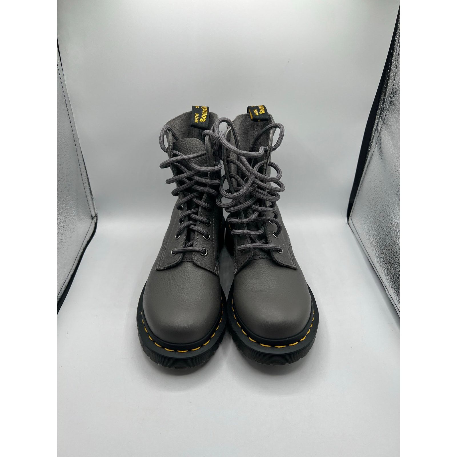 Dr. Martens Dr. Martens Gray Leather Combat Boots Lace-Up Round Size US 5 / IT 35 - 2 Thumbnail