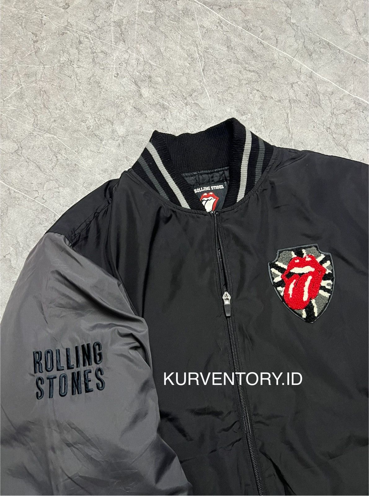 Band Tees × The Rolling Stones × Vintage (SOLD) Vintage The Rolling Stones Jacket Size US L / EU 52-54 / 3 - 5 Thumbnail