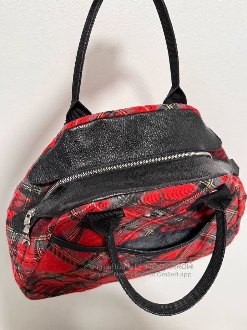 Vivienne Westwood Vivienne Westwood size os Vintage large graffiti handbag - Size ONE SIZE - 3 Thumbnail