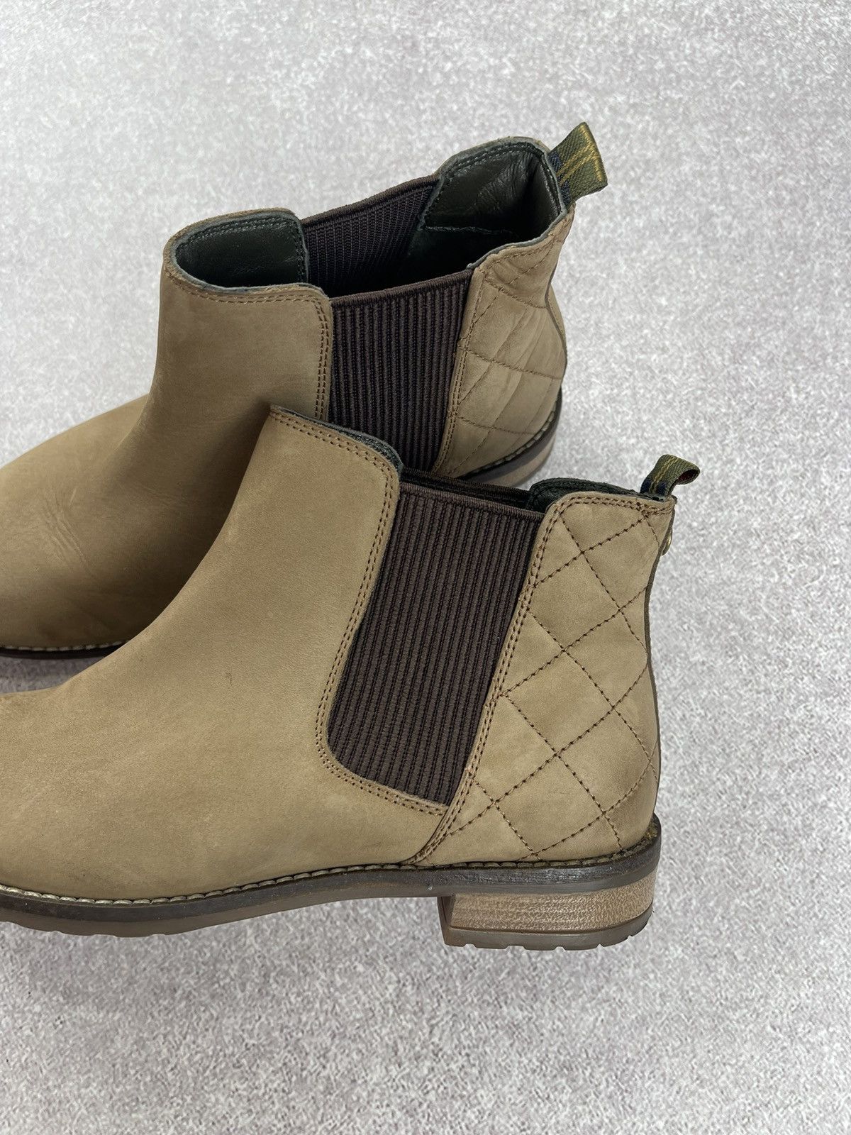 Barbour Barbour Abigail Quilt Chelsea Mid Ankle Leather Boots Size US 6.5 / IT 36.5 - 3 Thumbnail