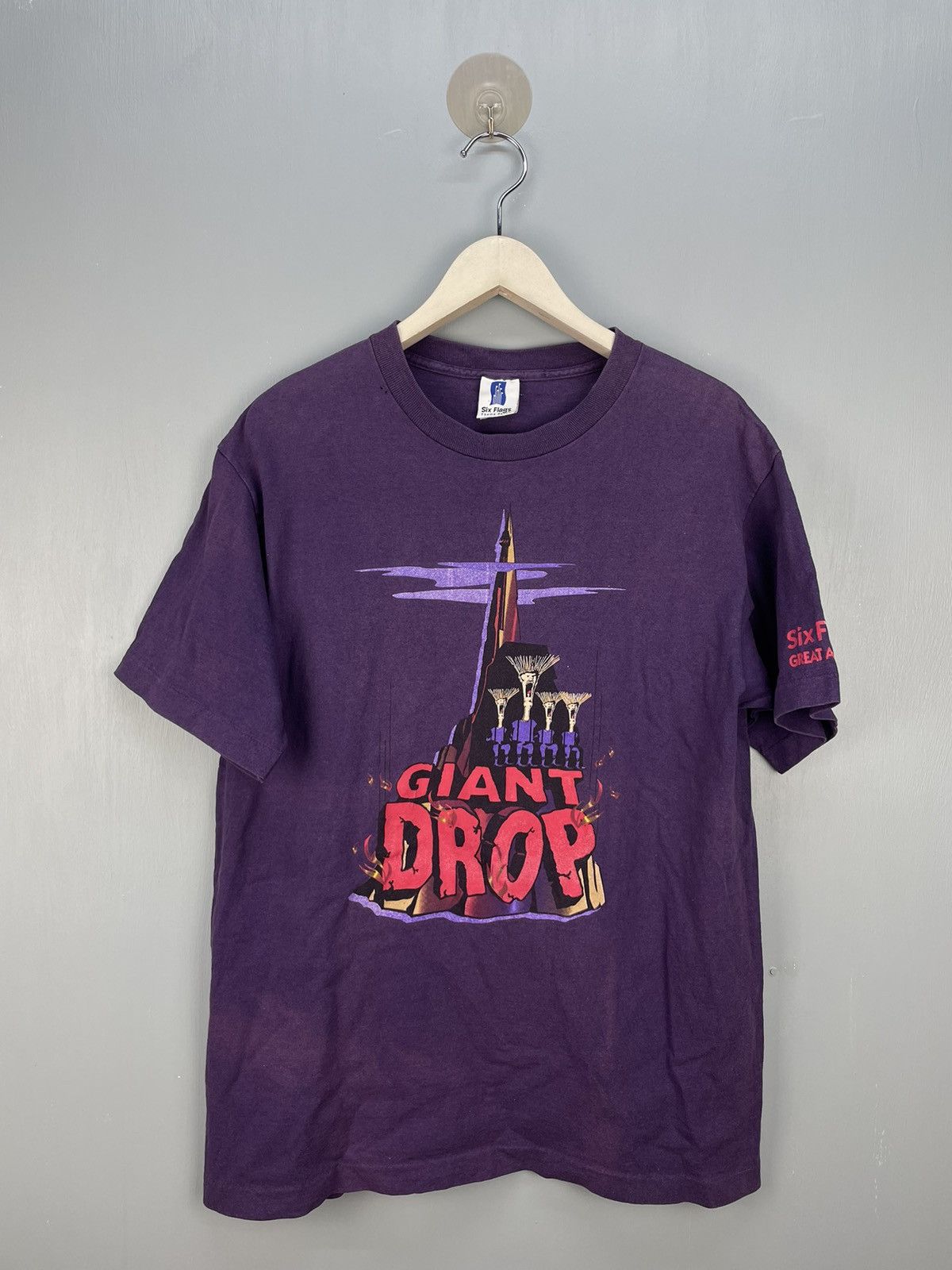 Cartoon Network Vintage 90s Giant Drop Six Flags Great America memorial tee Size US L / EU 52-54 / 3 - 1 Thumbnail