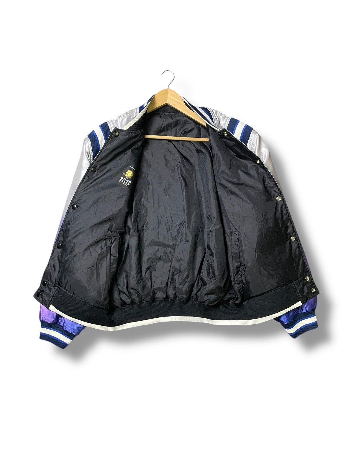 Vintage Vintage Suntory Boss Coffee Bomber Jacket (48) Size US L / EU 52-54 / 3 - 3 Thumbnail