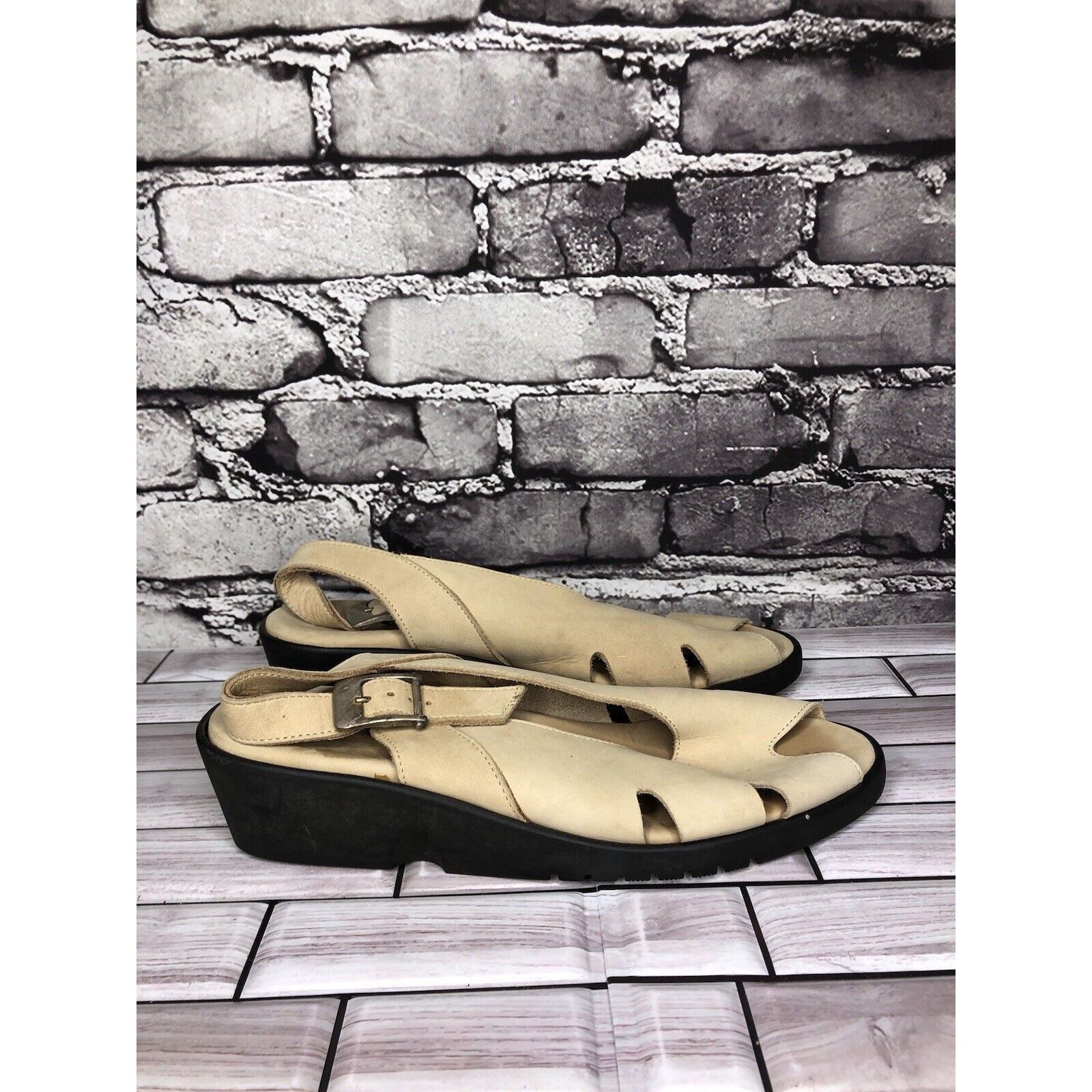 Other ZANTE Beige Tan Nubuck Leather Casual Wedge Strap Sandals Wo Size US 8.5 / IT 38.5 - 17 Thumbnail