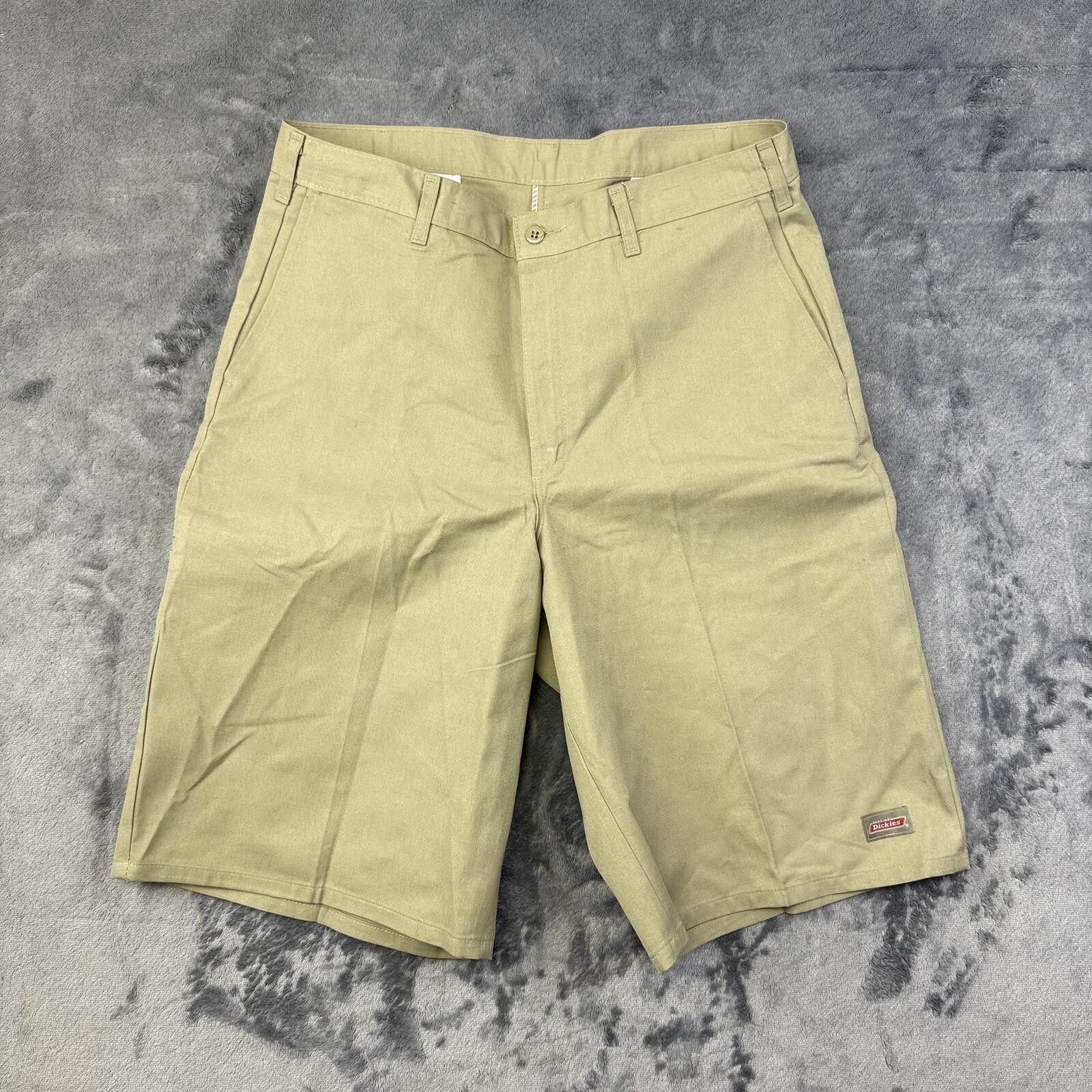 Dickies Dickies Men's loose Fit Multi-Use Pocket Work Shorts Size US 34 / EU 50 - 1 Thumbnail