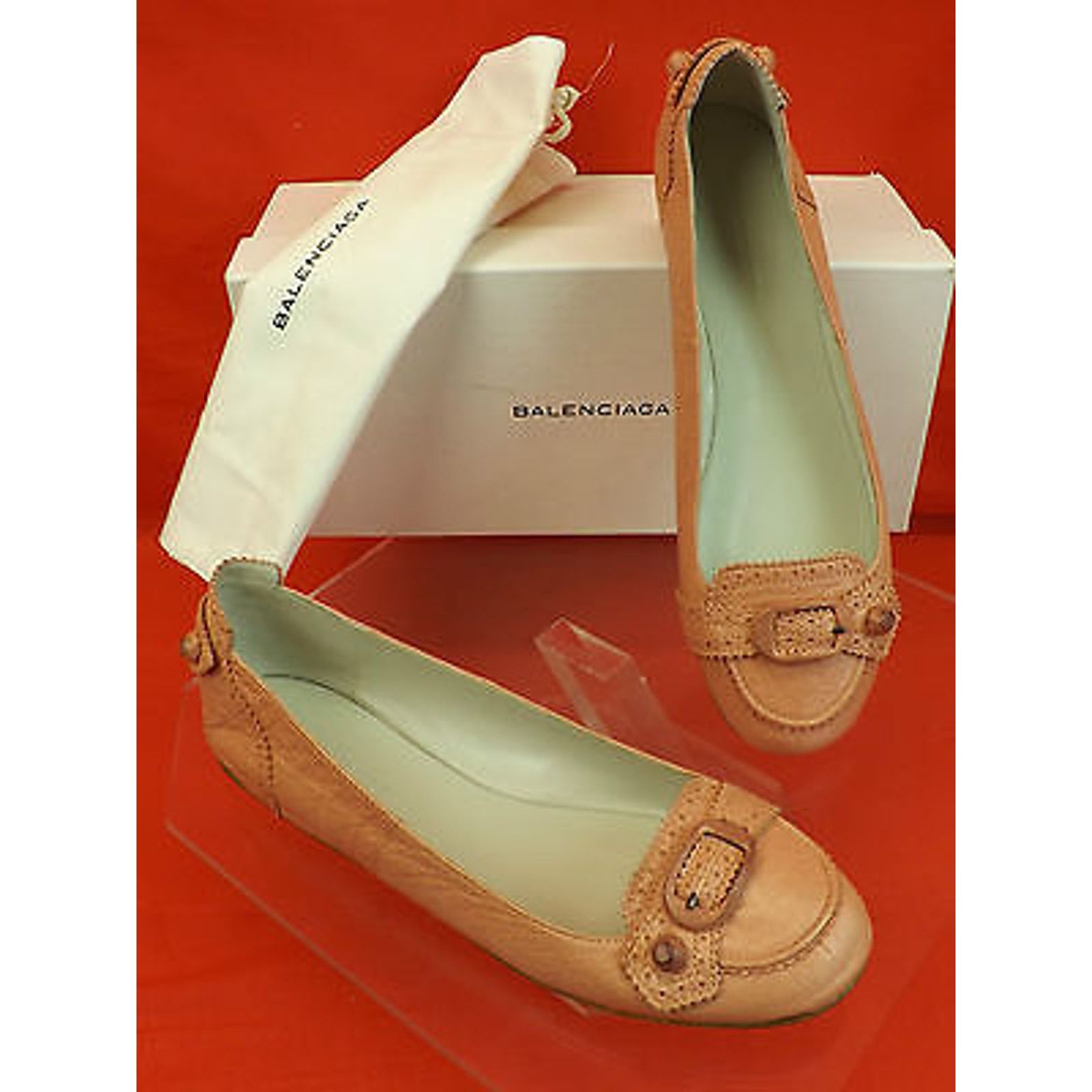 Balenciaga ARENA MAUVE ROSE WRINKLED LEATHER STUDDED BELTED FLATS 35.5 Size US 5.5 / IT 35.5 - 8 Thumbnail