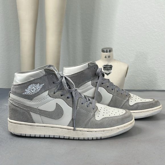 image of Jordan Nike Jordan 1 Retro 85 High Phantom Hi Tops Sneakers Tennis in Grey, Women's (Size 9)