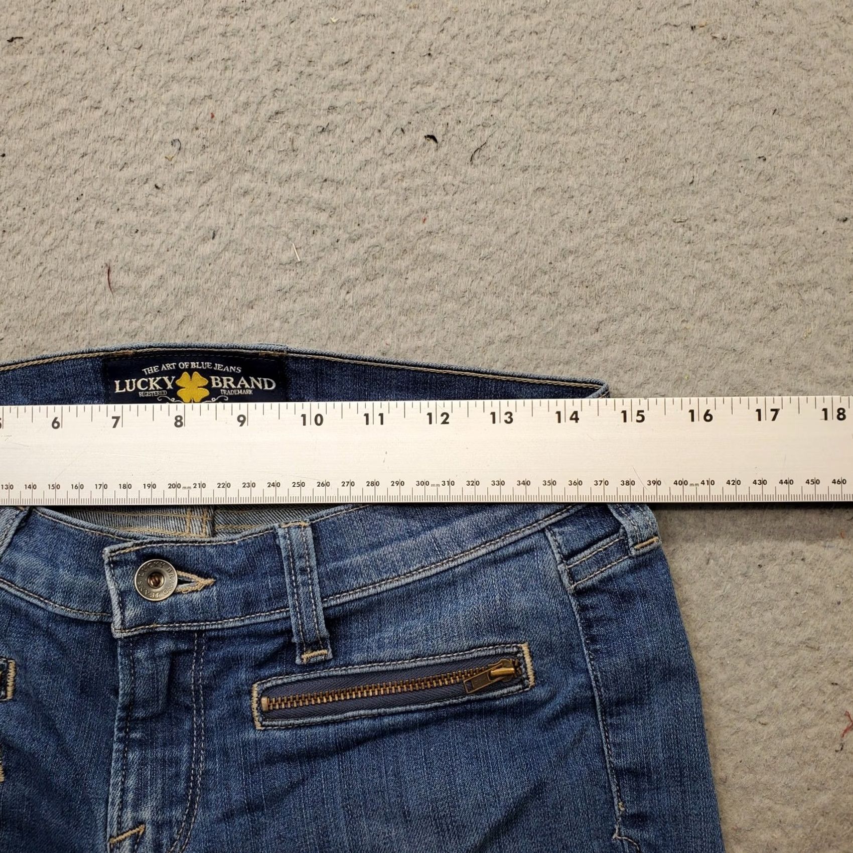 Lucky Brand Lucky Brand Jeans Womens 4 Blue Denim Stretch Ankle Zip Faded 29" Inseam Size 27" / US 4 / IT 40 - 6 Thumbnail