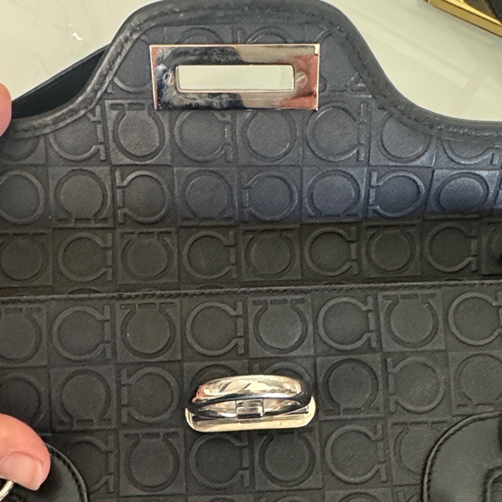 Salvatore Ferragamo Salvatore Ferragamo Vintage Logo-Embossed Shoulder Bag Size ONE SIZE - 8 Thumbnail